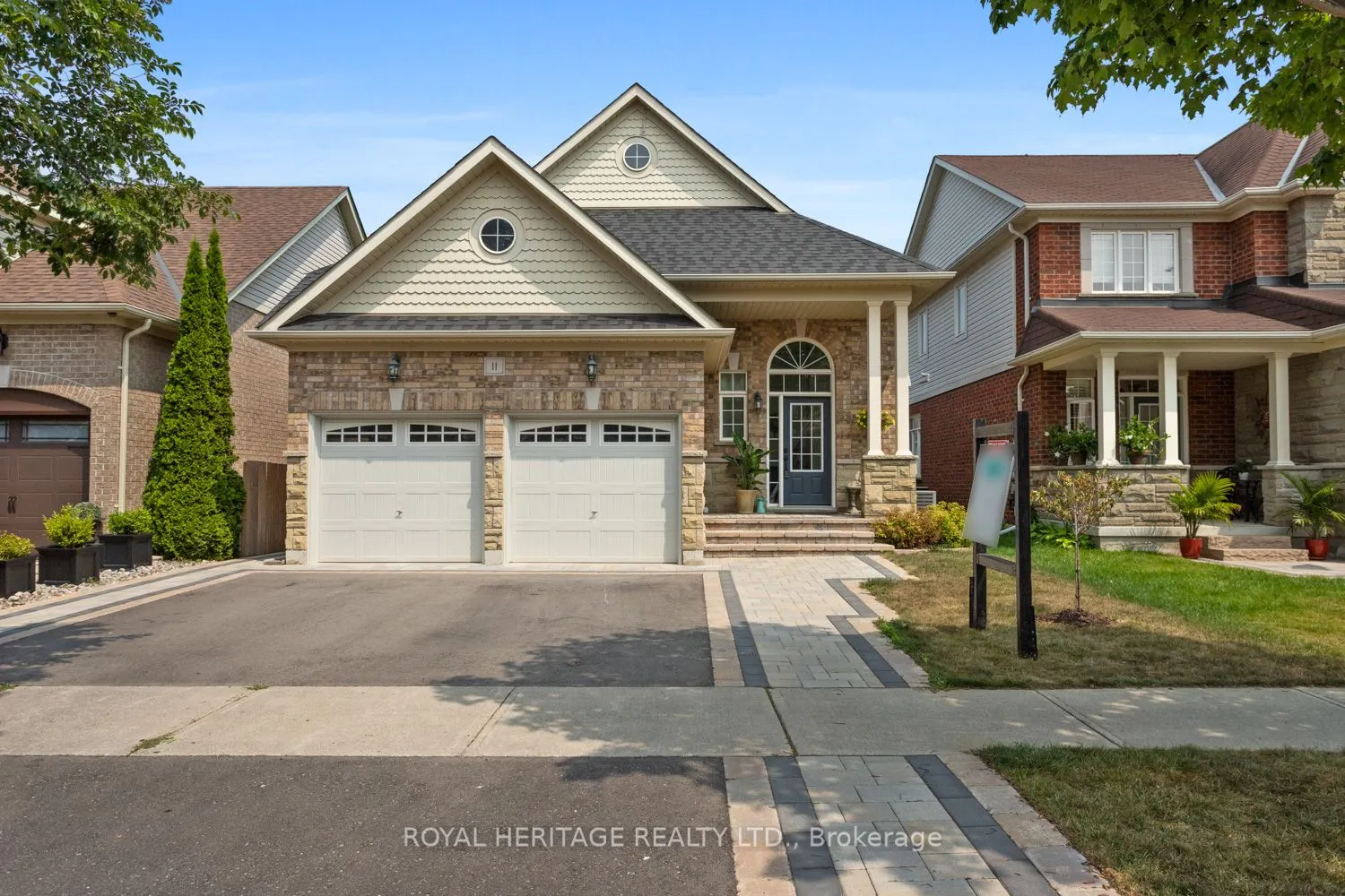 11 Piper Crescent
