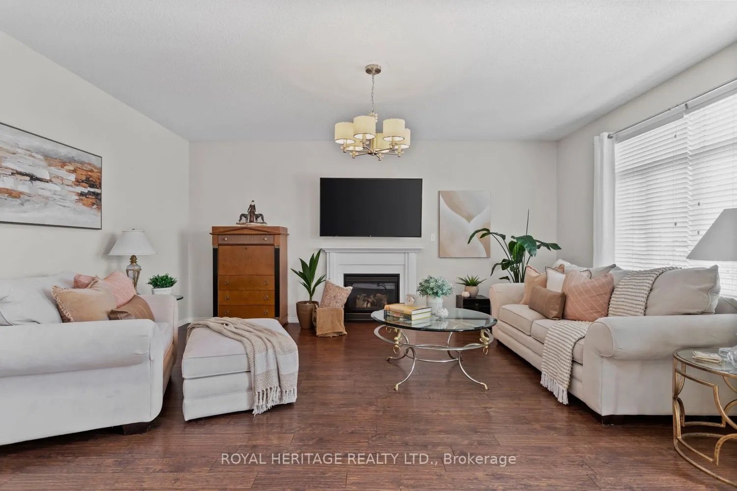 11 Piper Crescent