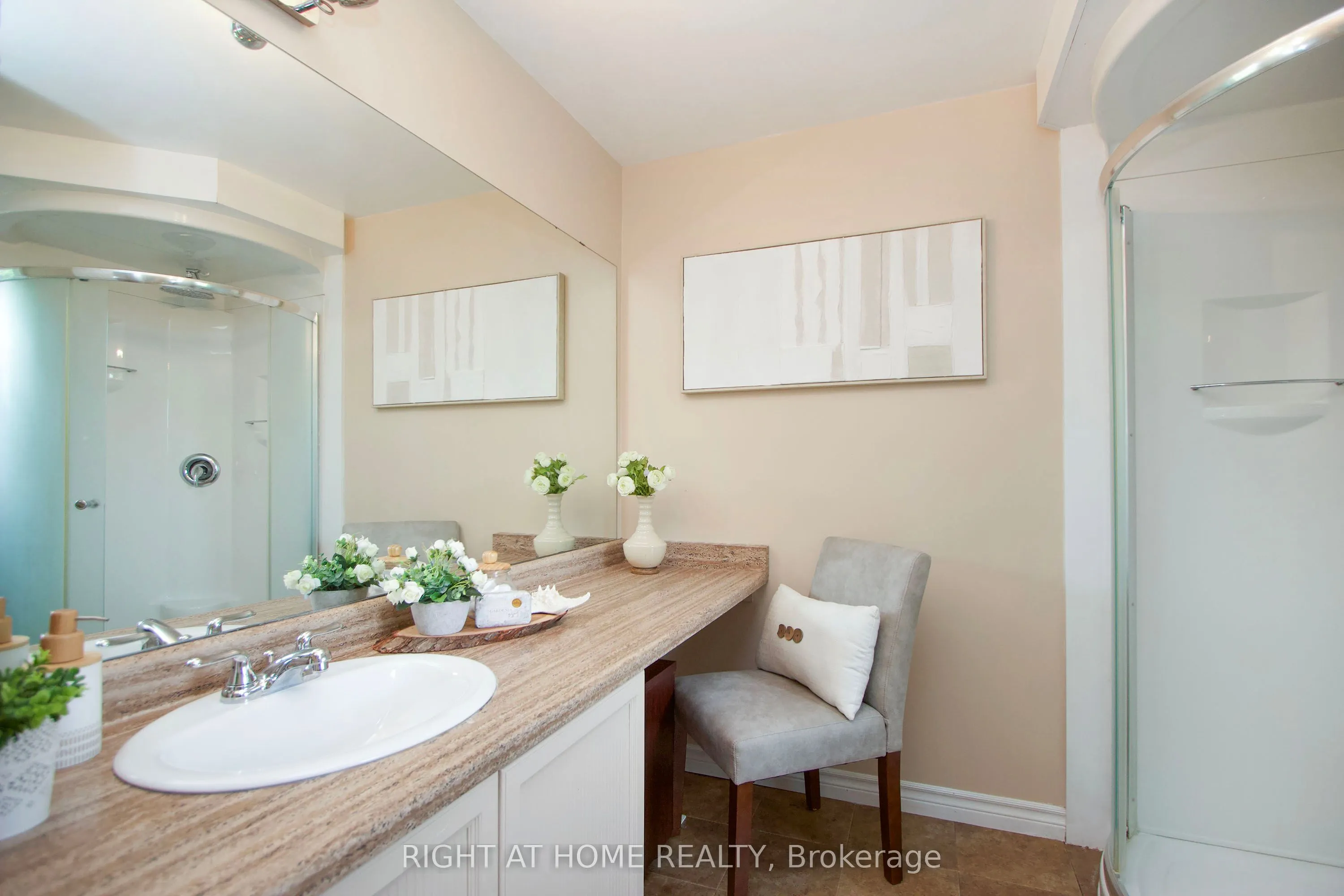 102 Hialeah Crescent