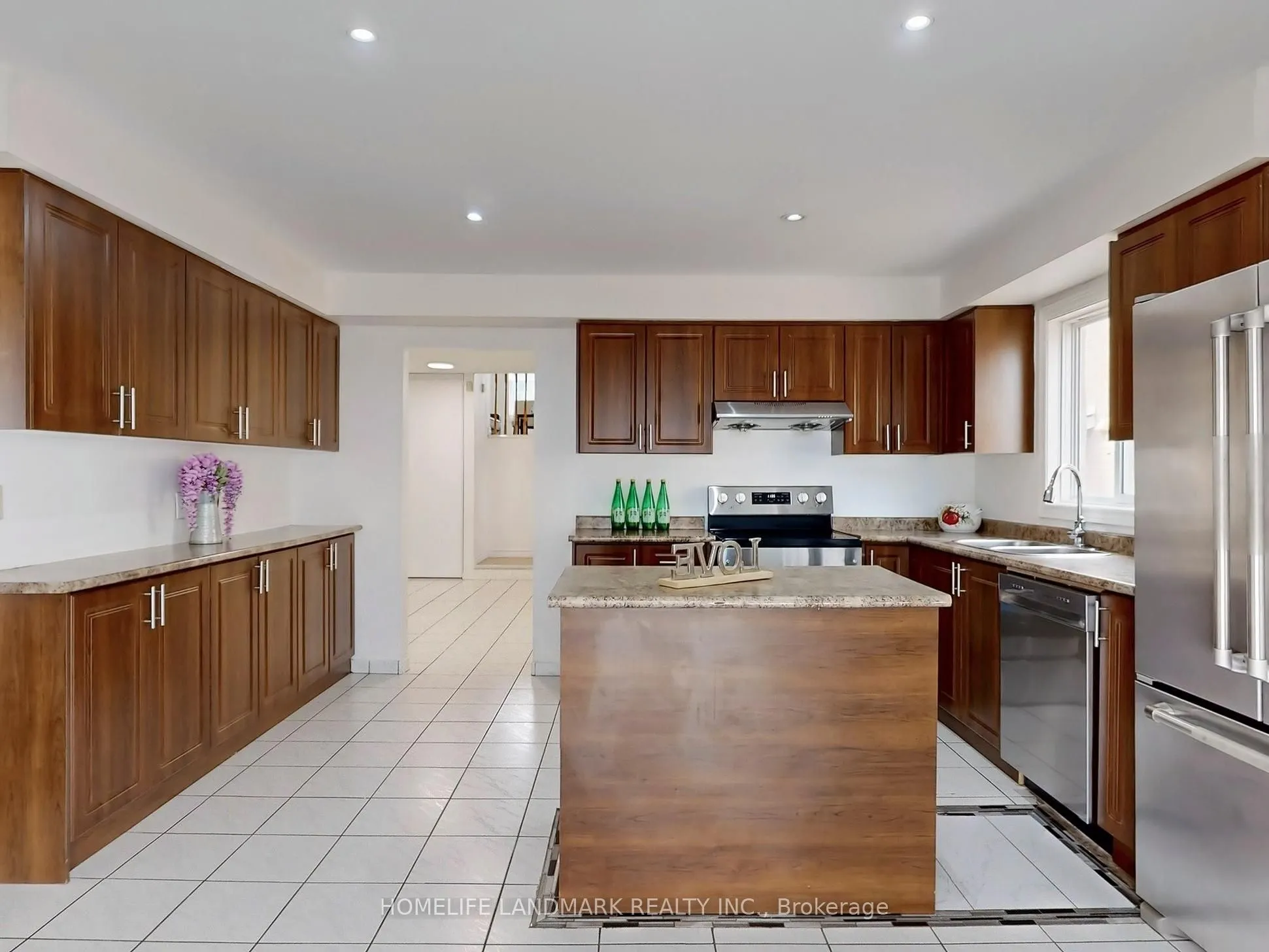 120 Ravenscroft Road
