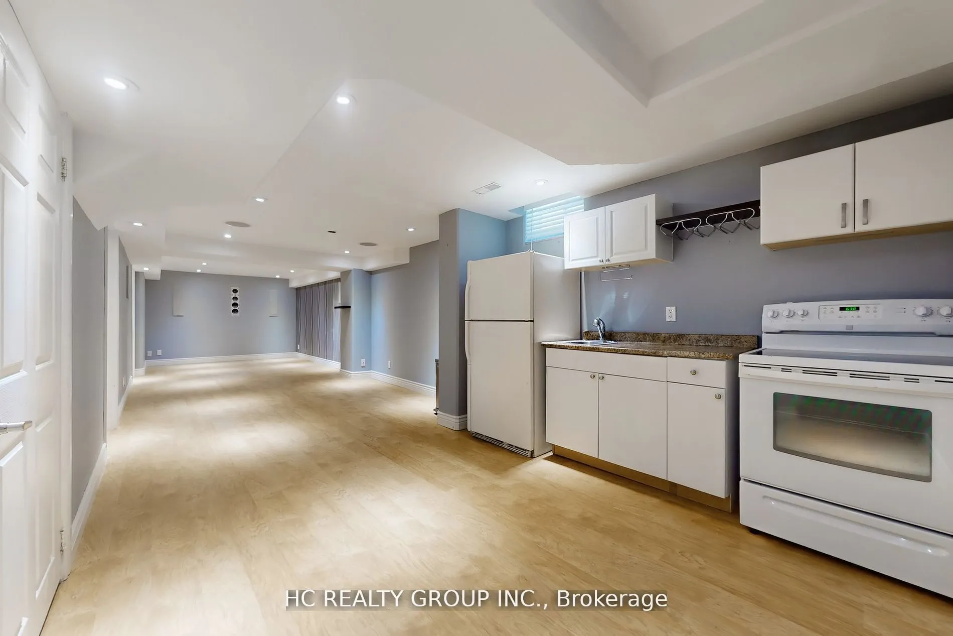 8 Beaumaris Crescent