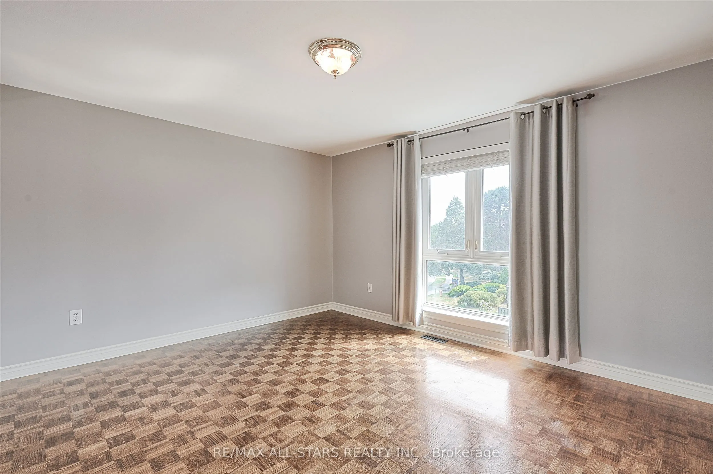 30 Livingston Road, #26