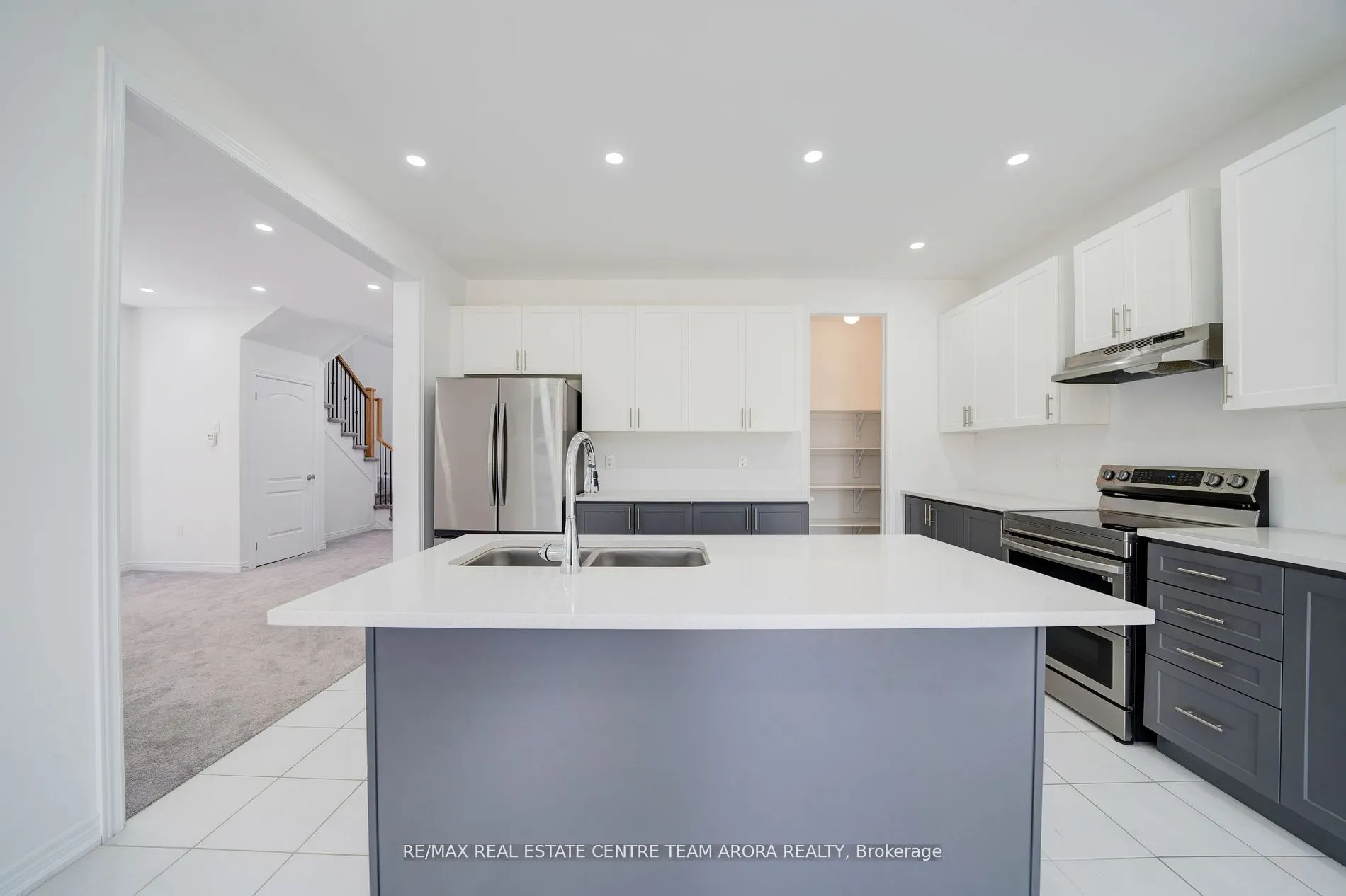 2073 Chris Mason Street