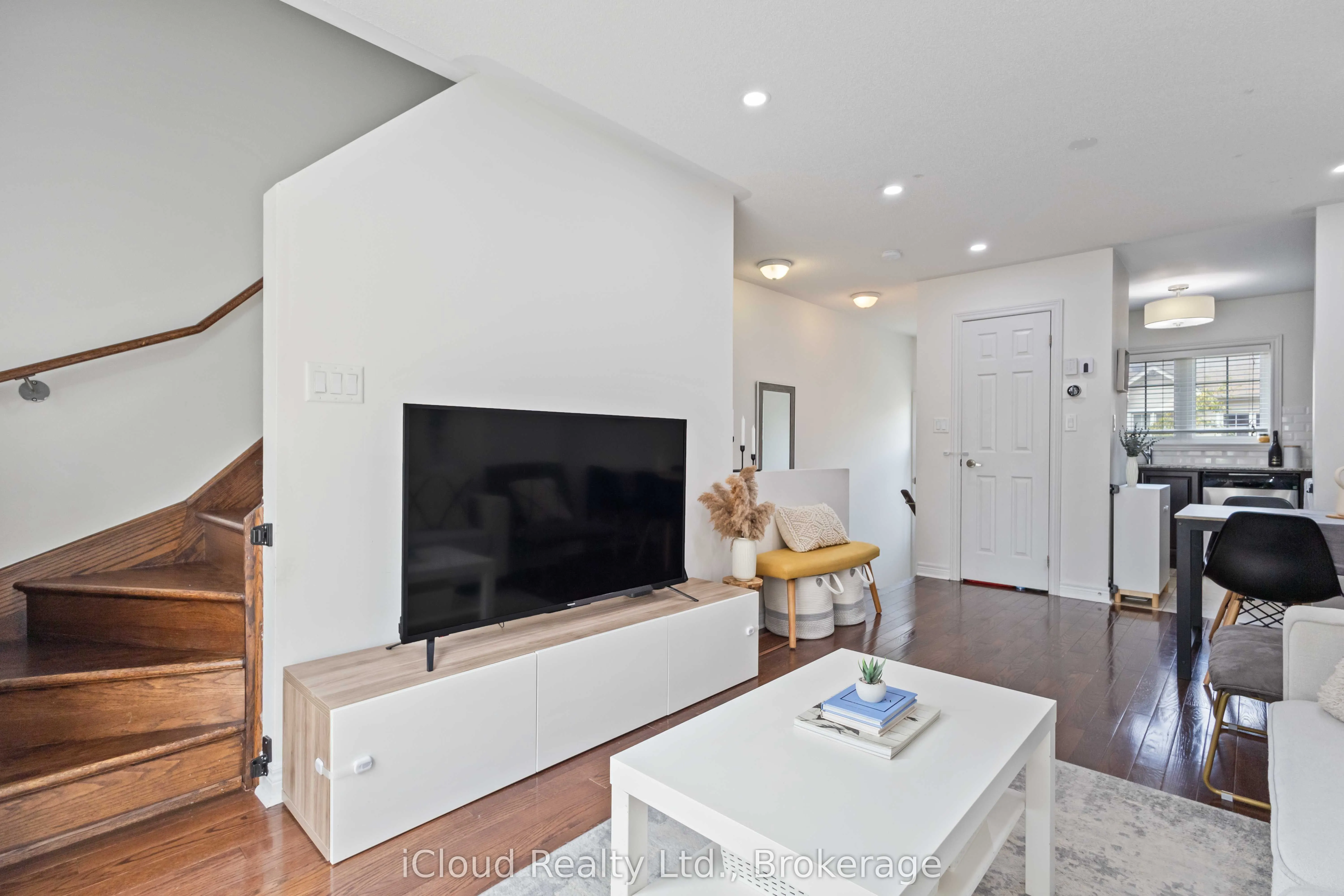 12 Cooperage Lane SW