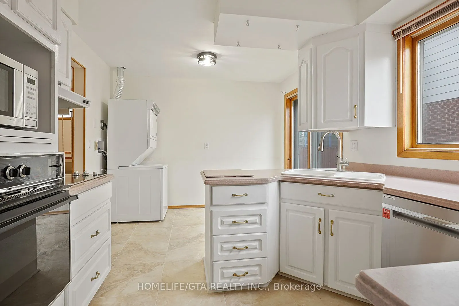 821 Ferndale Street, #Main