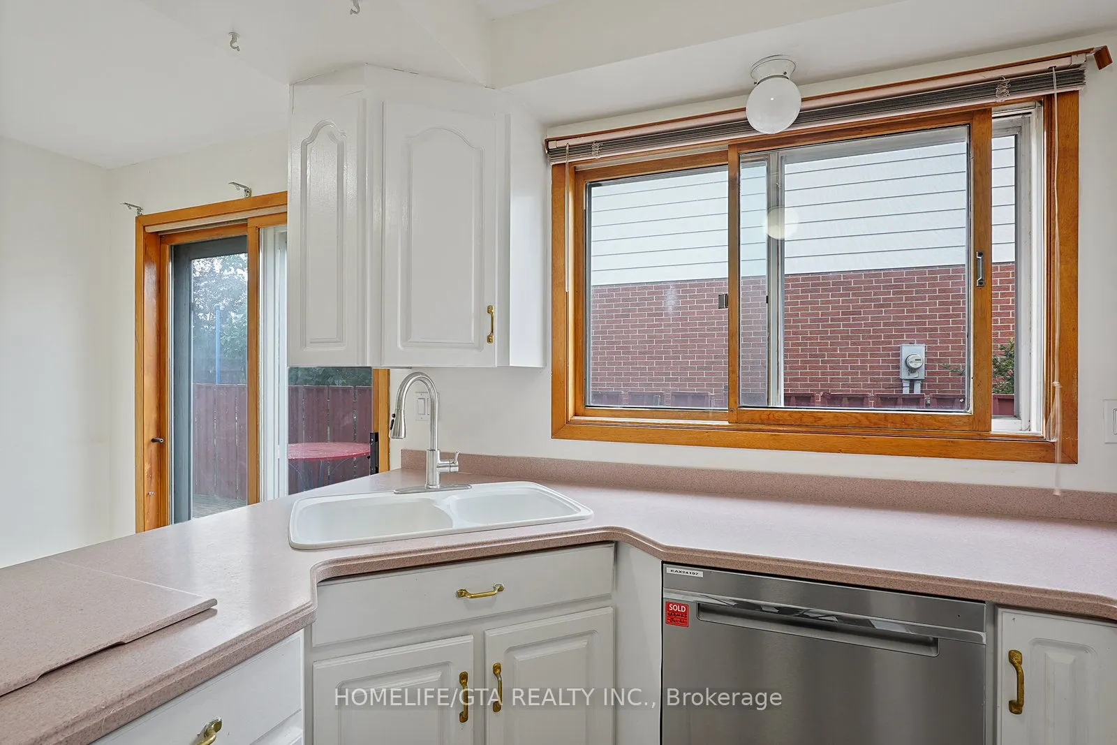 821 Ferndale Street, #Main