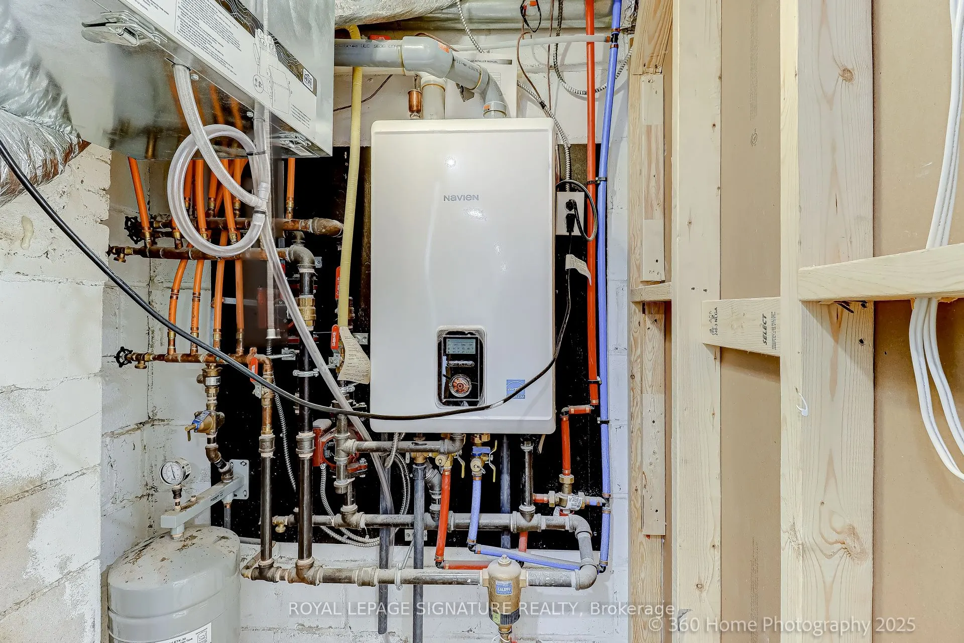 38 Westview Boulevard, #Basement