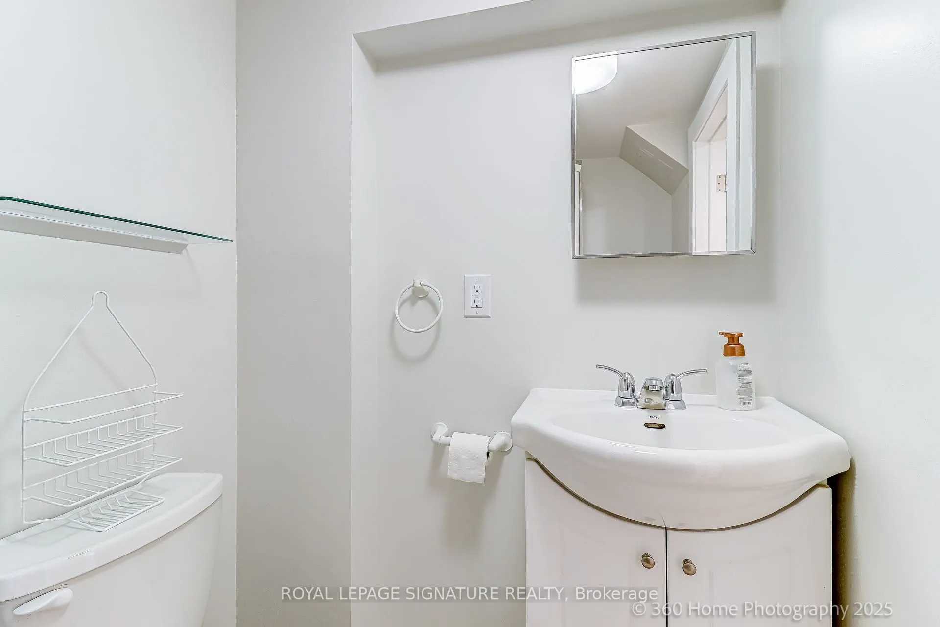 38 Westview Boulevard, #Basement