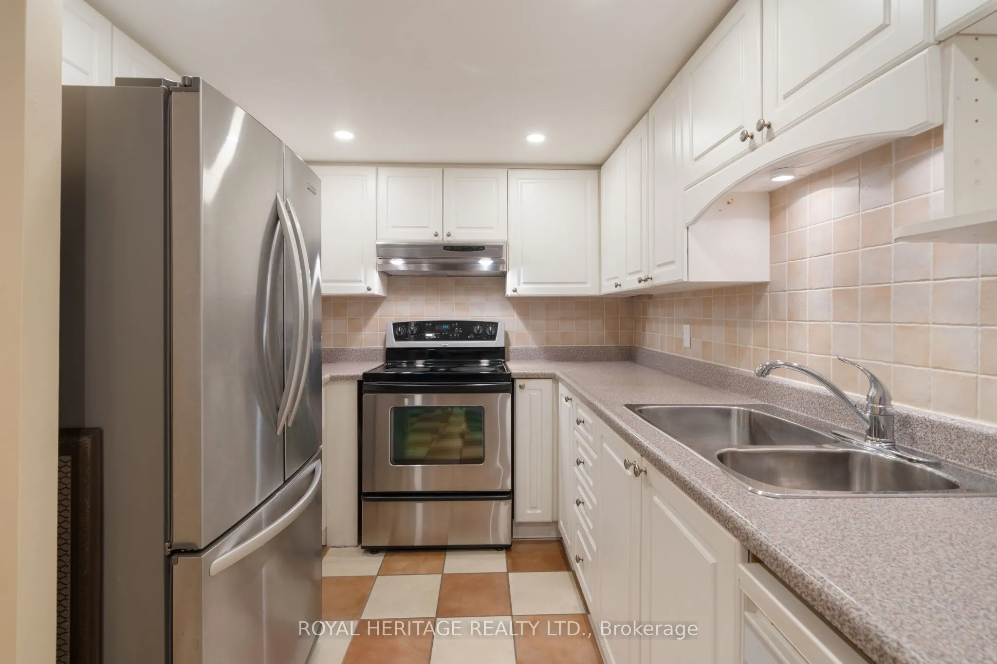 45 Cumberland Lane, #306