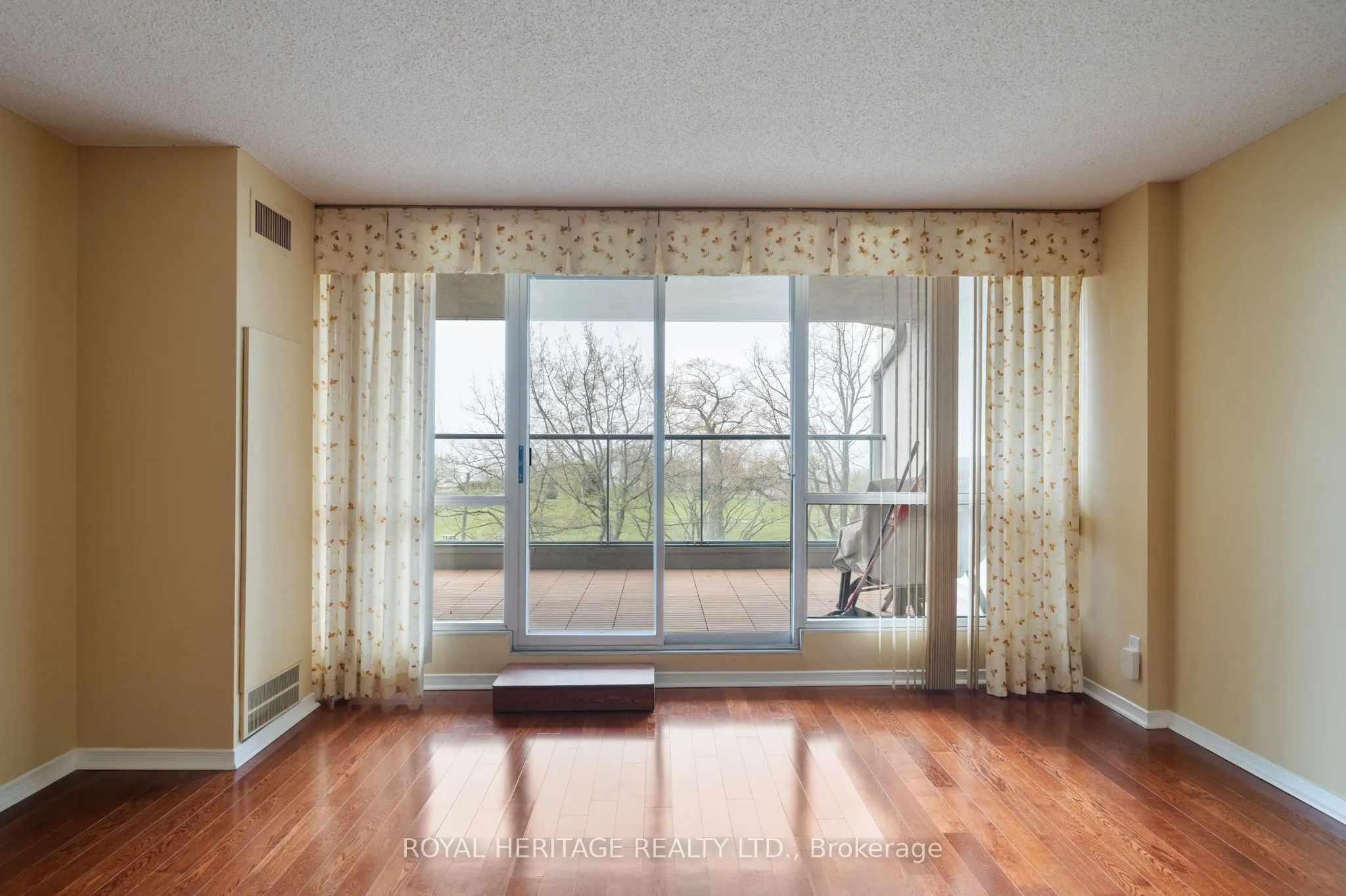 45 Cumberland Lane, #306