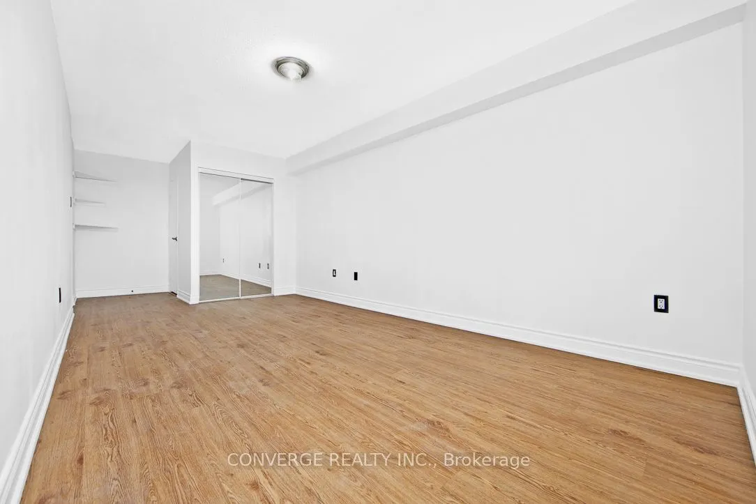 4062 Lawrence Avenue E, #406