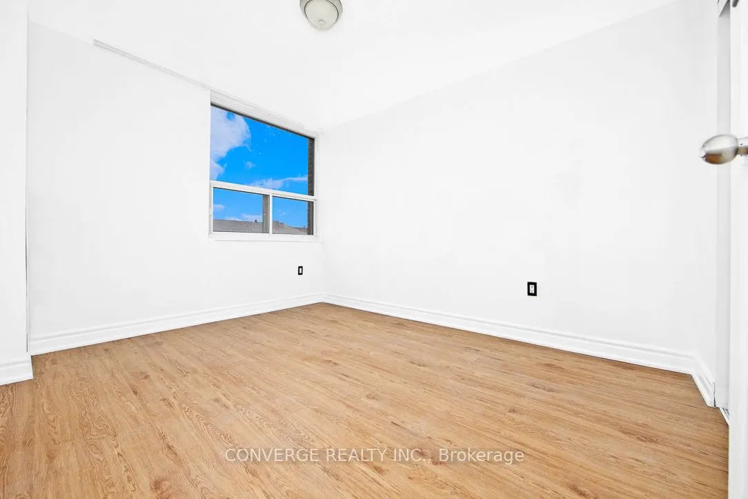4062 Lawrence Avenue E, #406