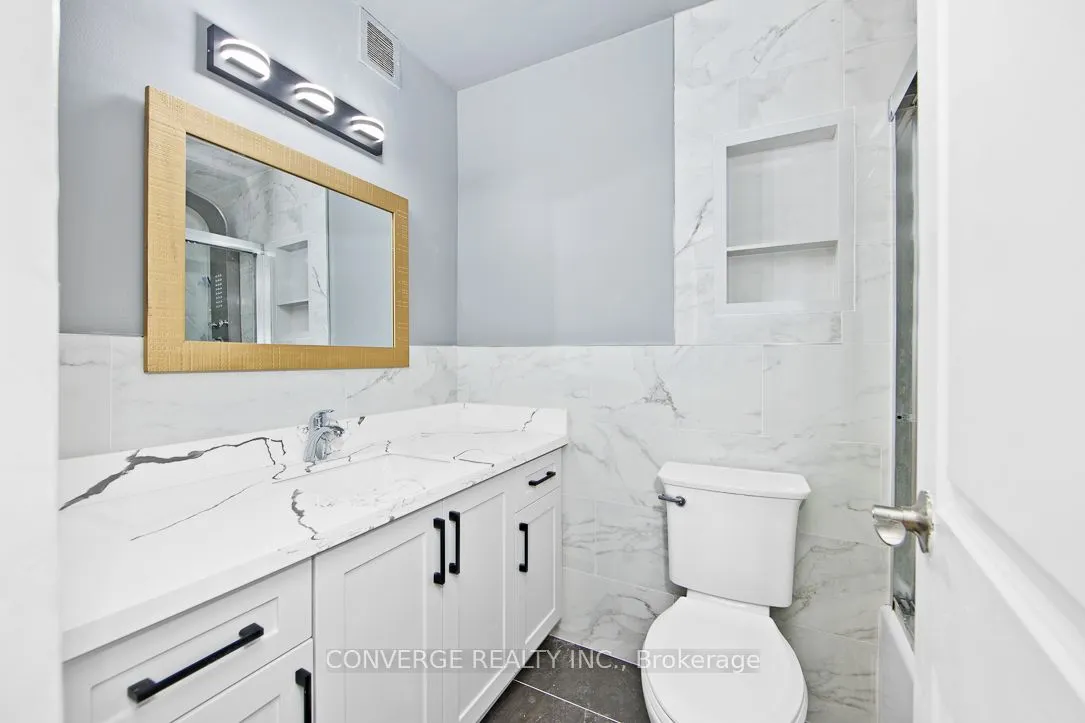 4062 Lawrence Avenue E, #406