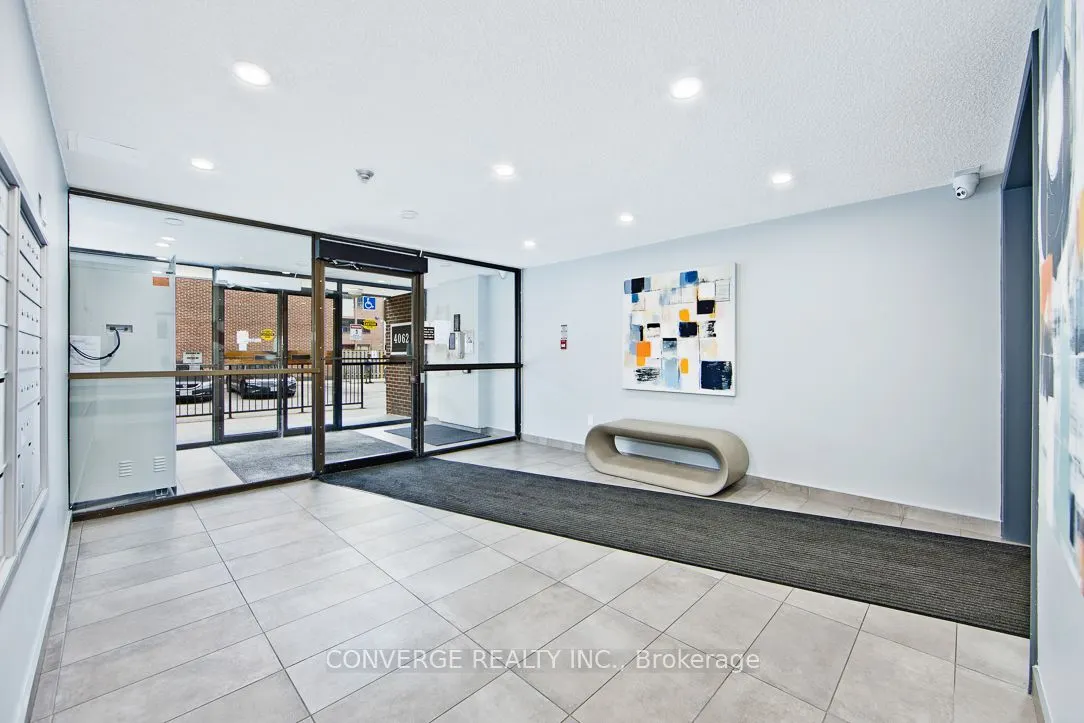 4062 Lawrence Avenue E, #406