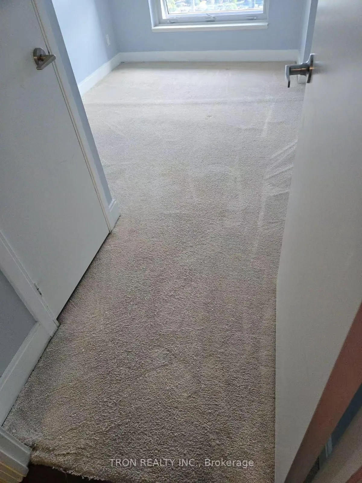 125 Village Green Square, #3102