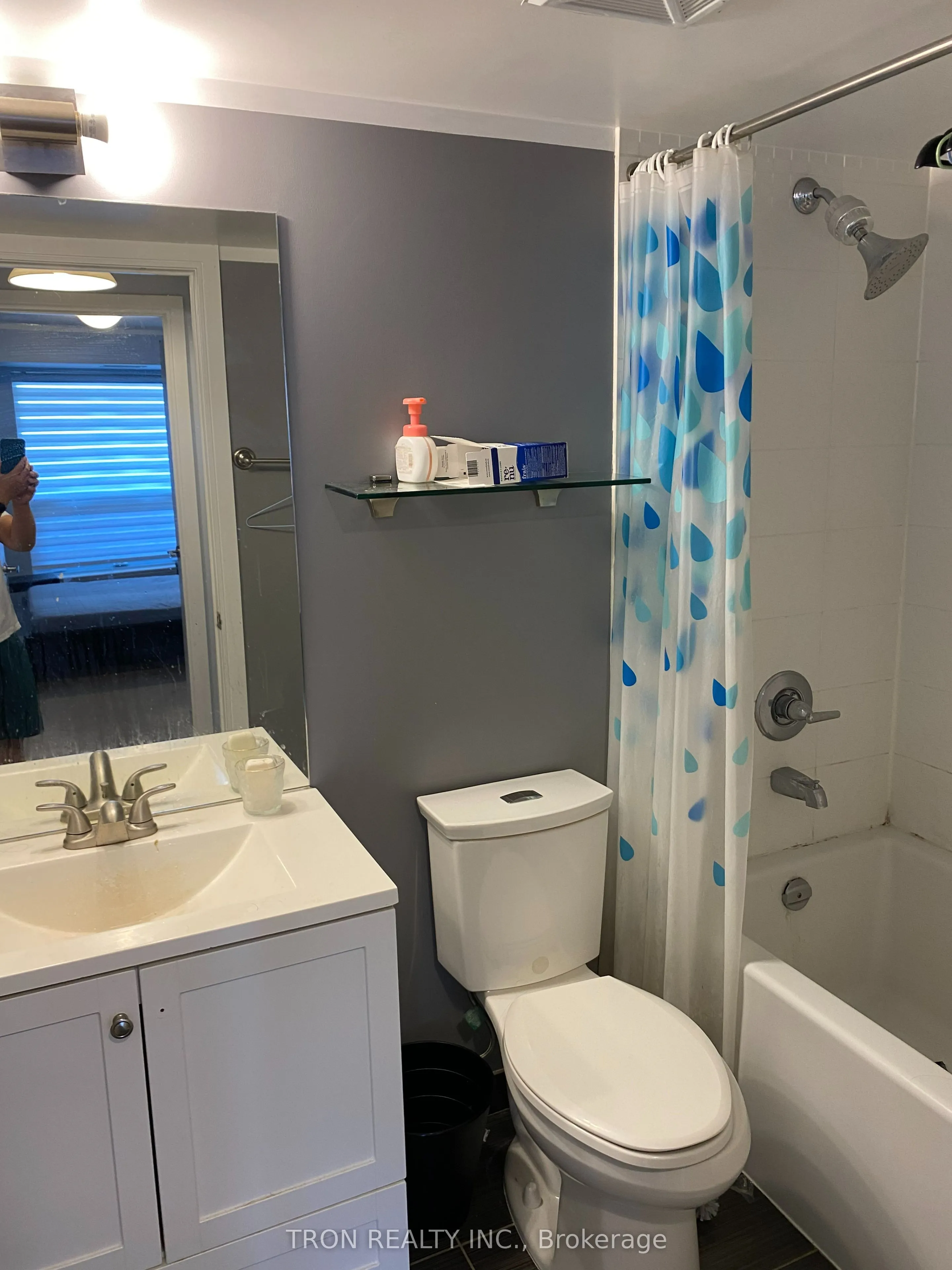125 Village Green Square, #3102