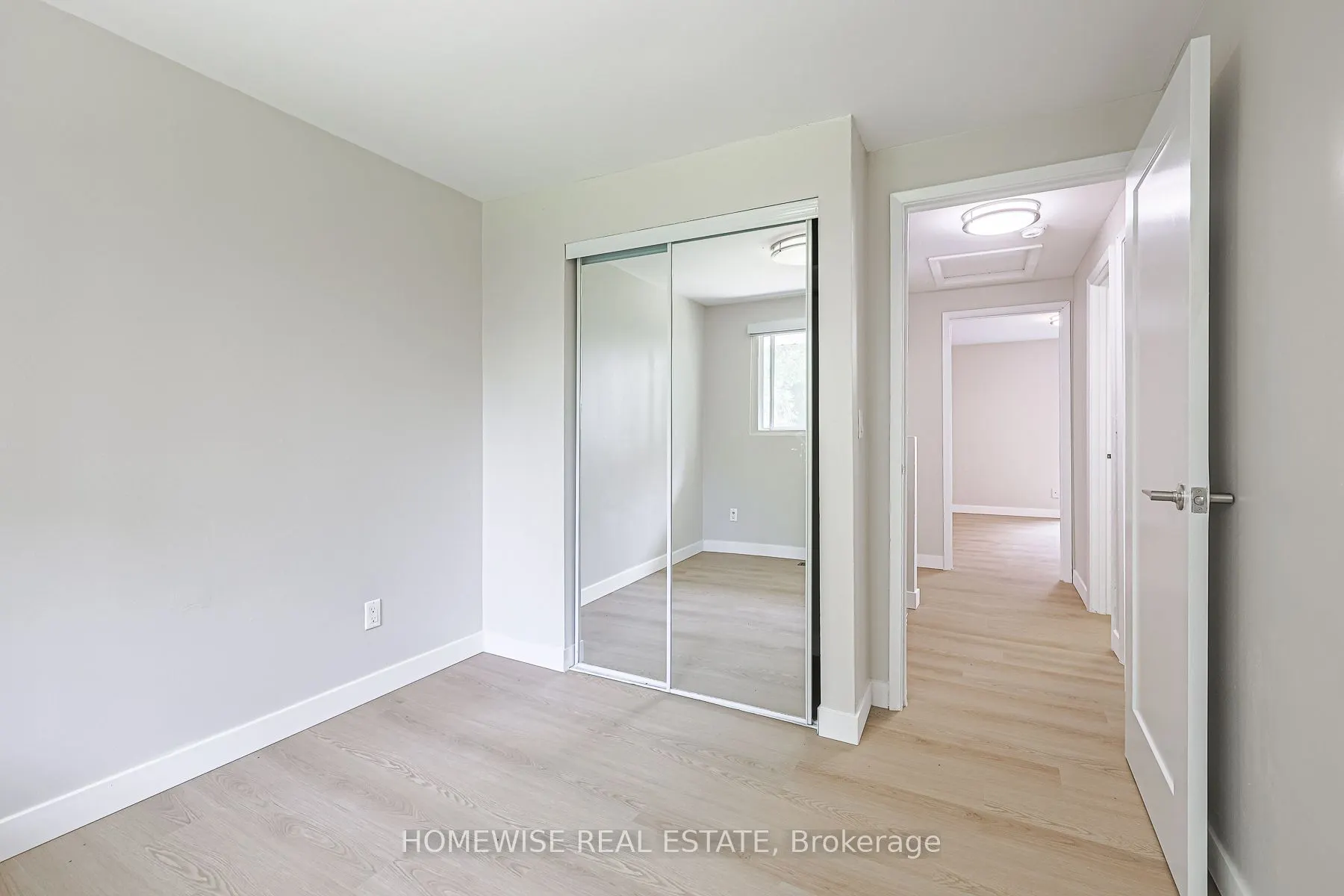 570 Waverly Street N, #33