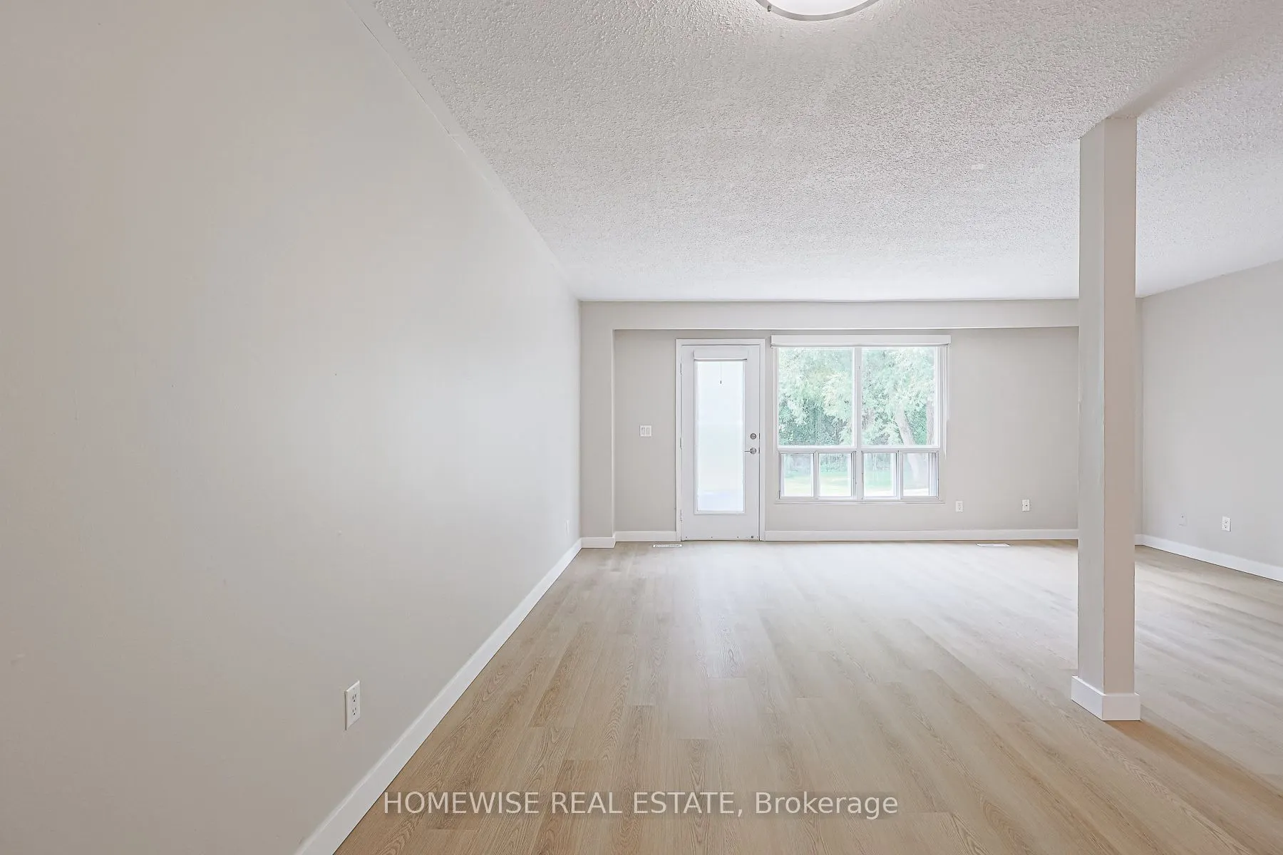570 Waverly Street N, #33
