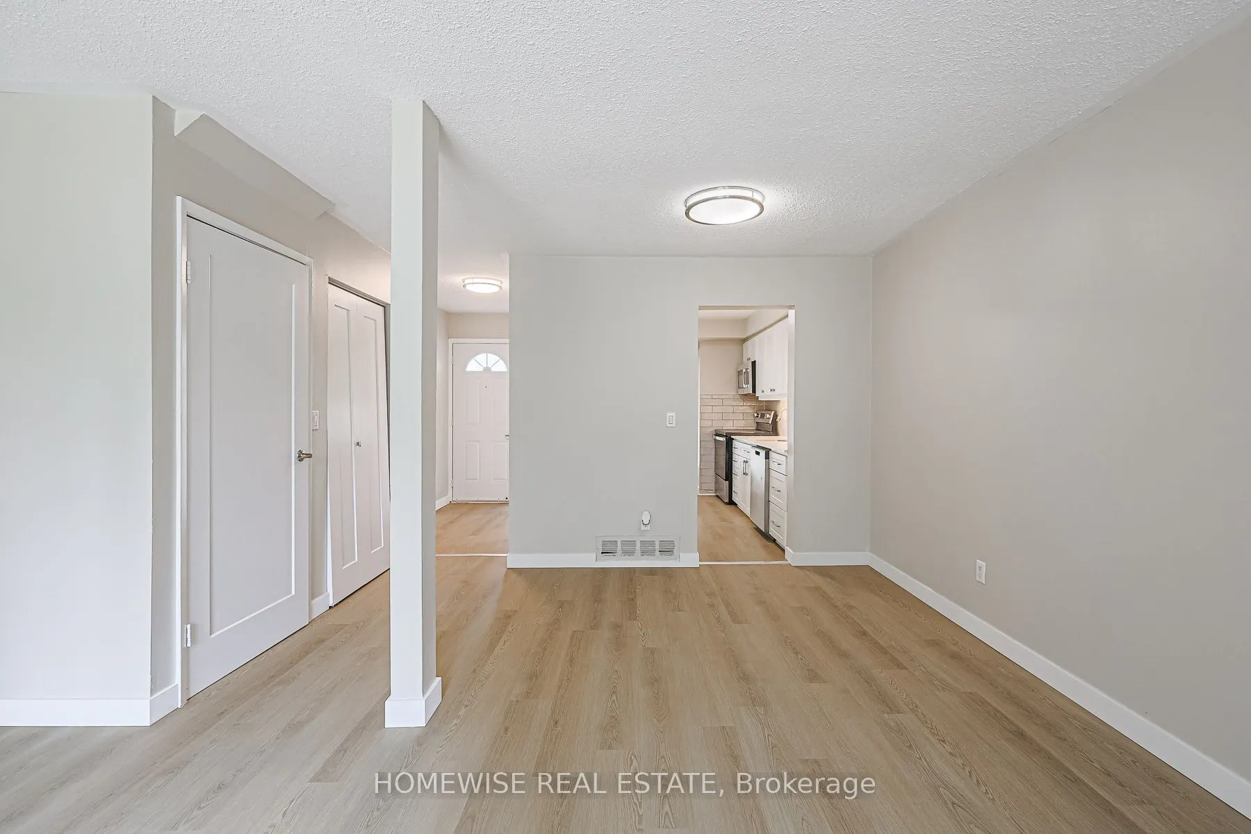 570 Waverly Street N, #33