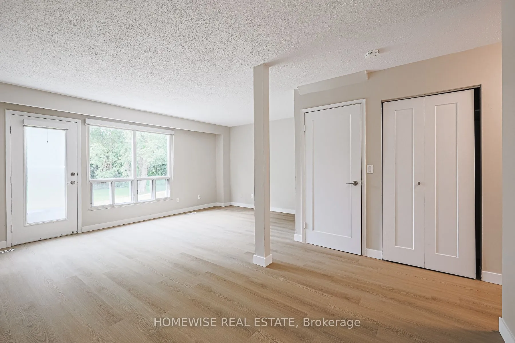 570 Waverly Street N, #33