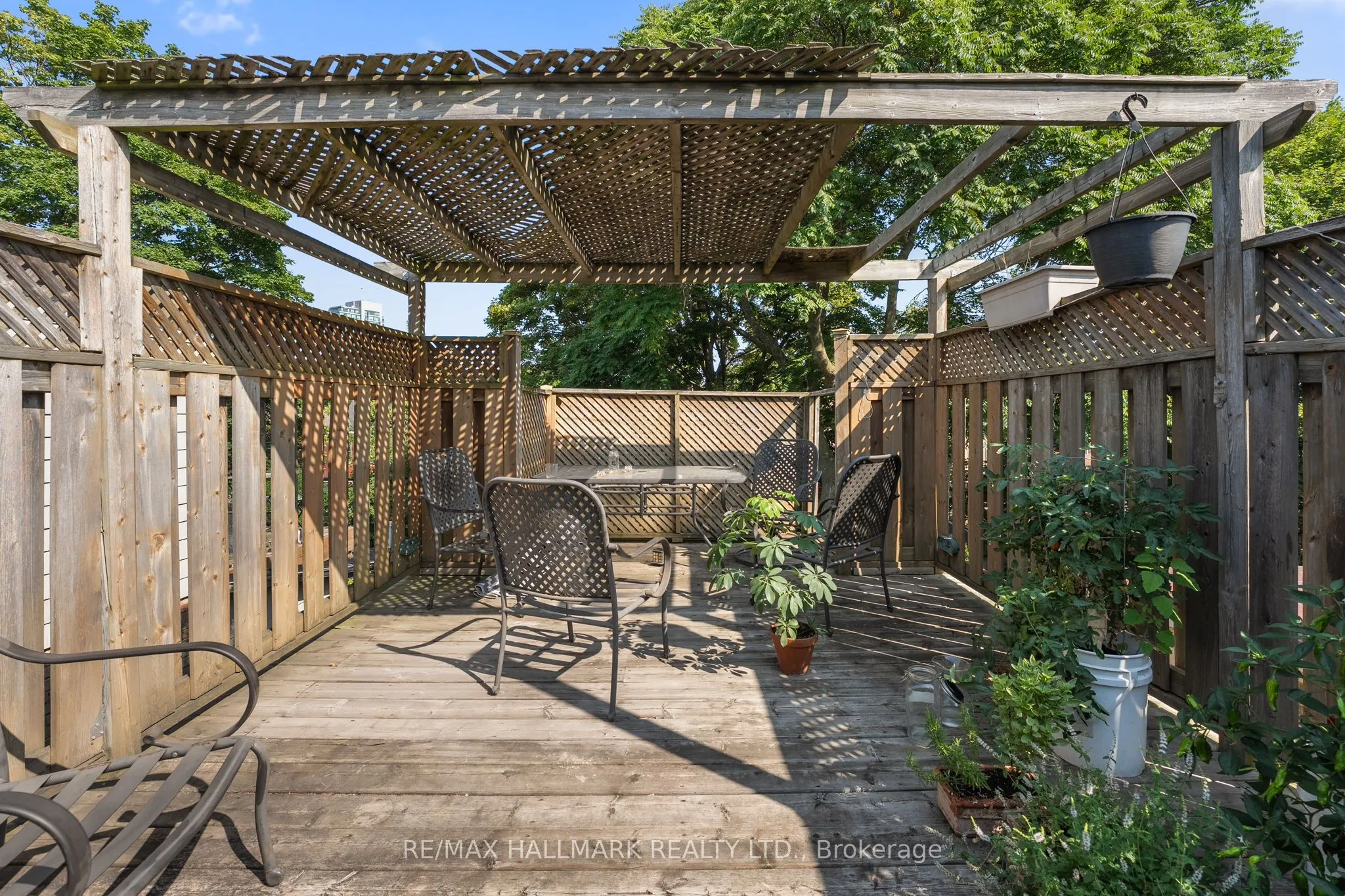 76 Browning Avenue
