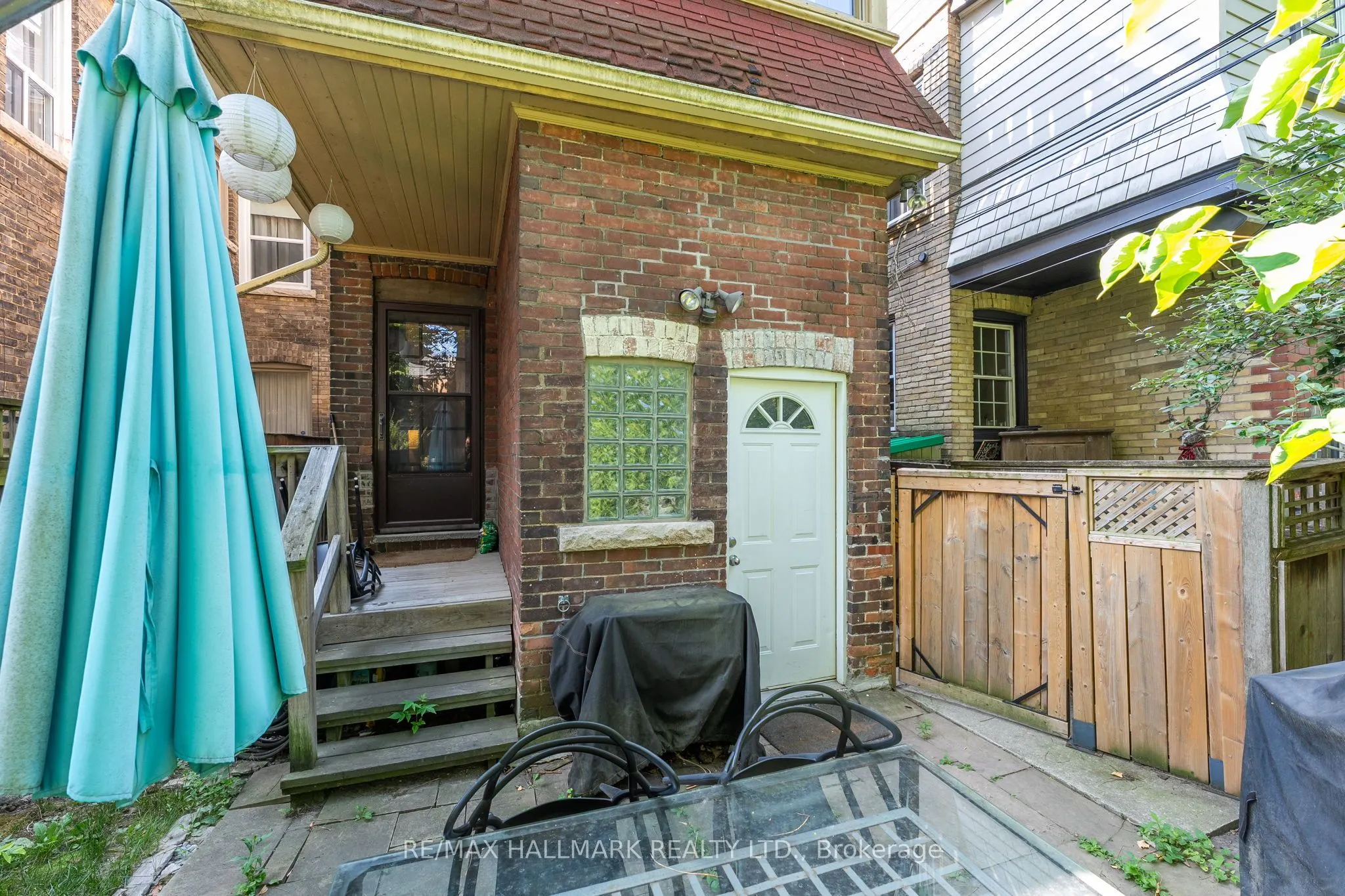 76 Browning Avenue