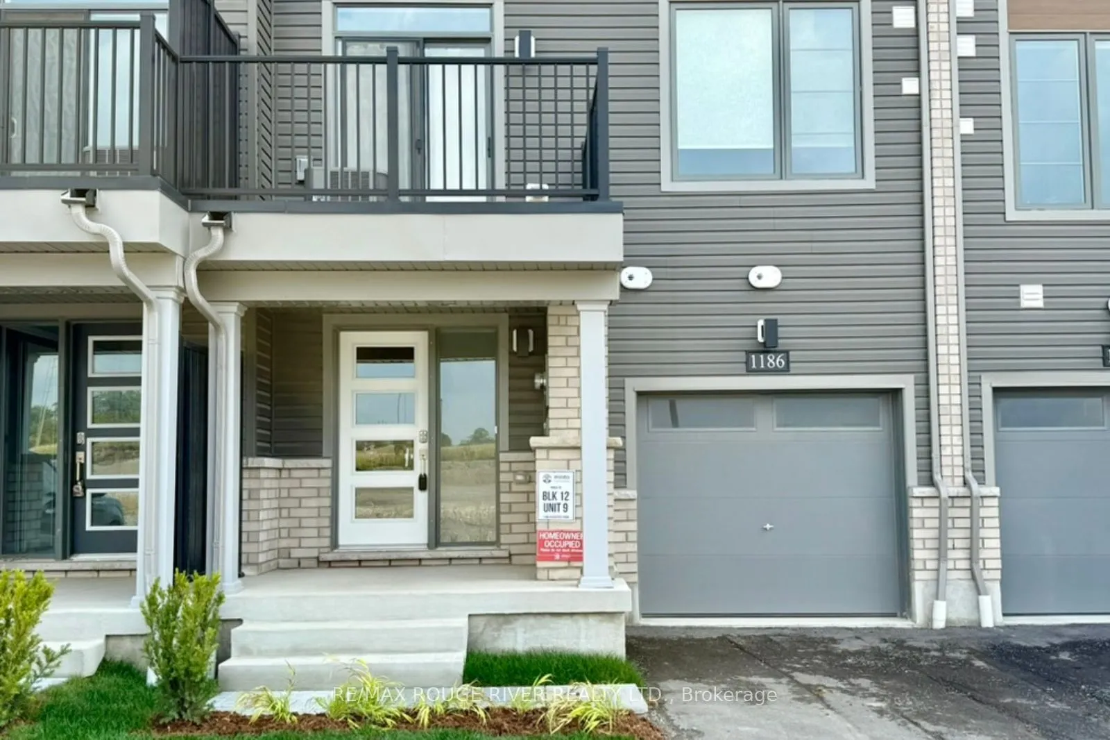1186 Greentree Path