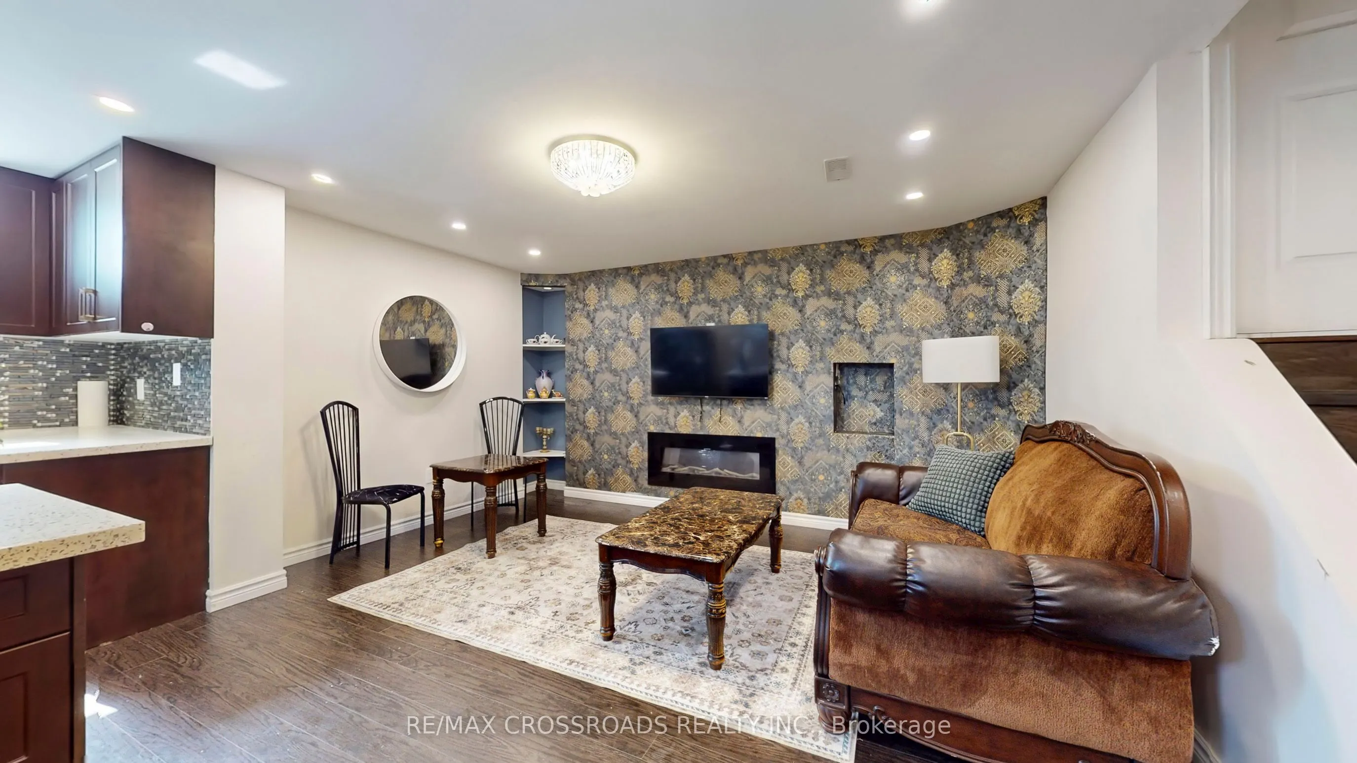2436 Tillings Road