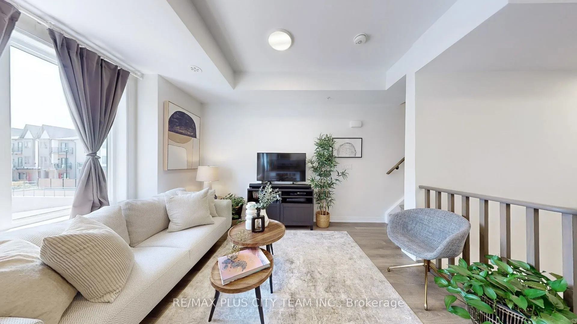 2635 William Jackson Drive, #908