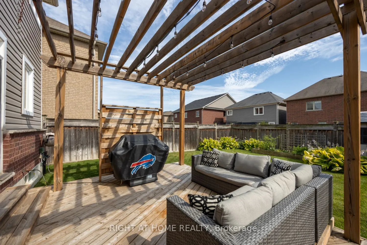 206 Ted Miller Crescent