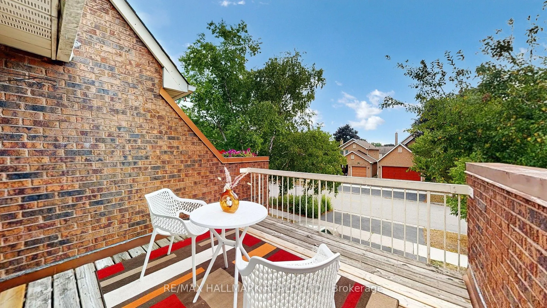 5 Ecclesfield Drive