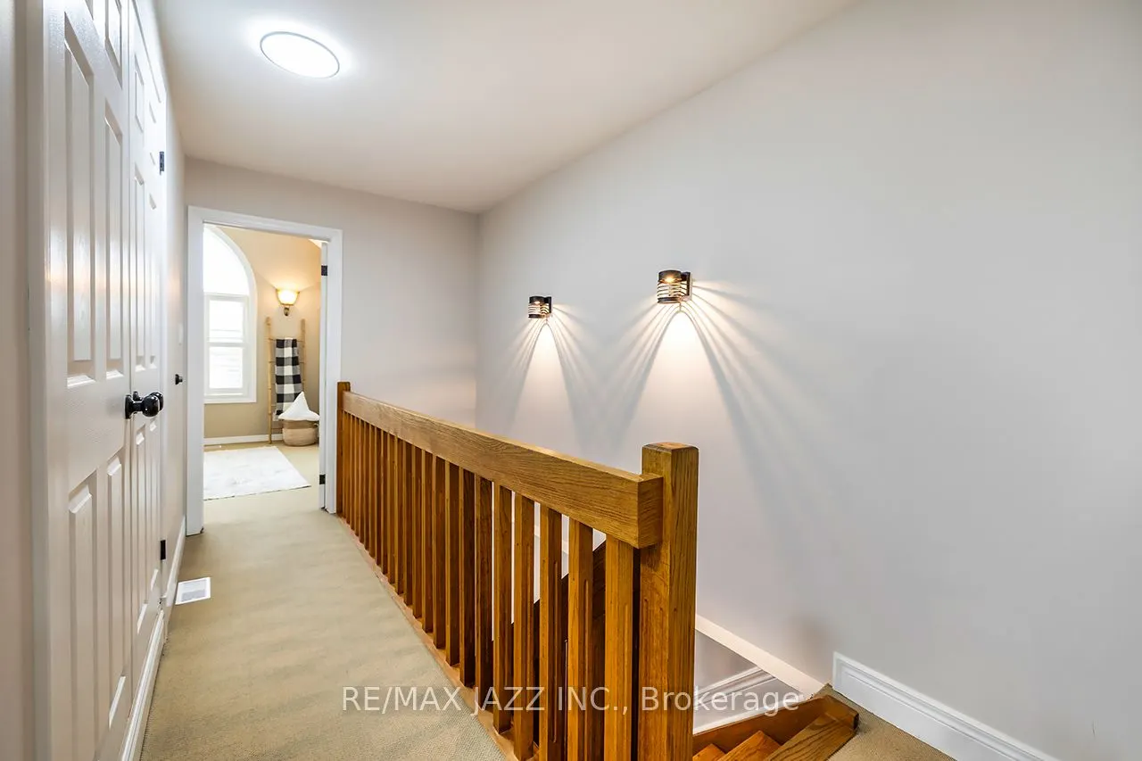33 South Bonnington Avenue