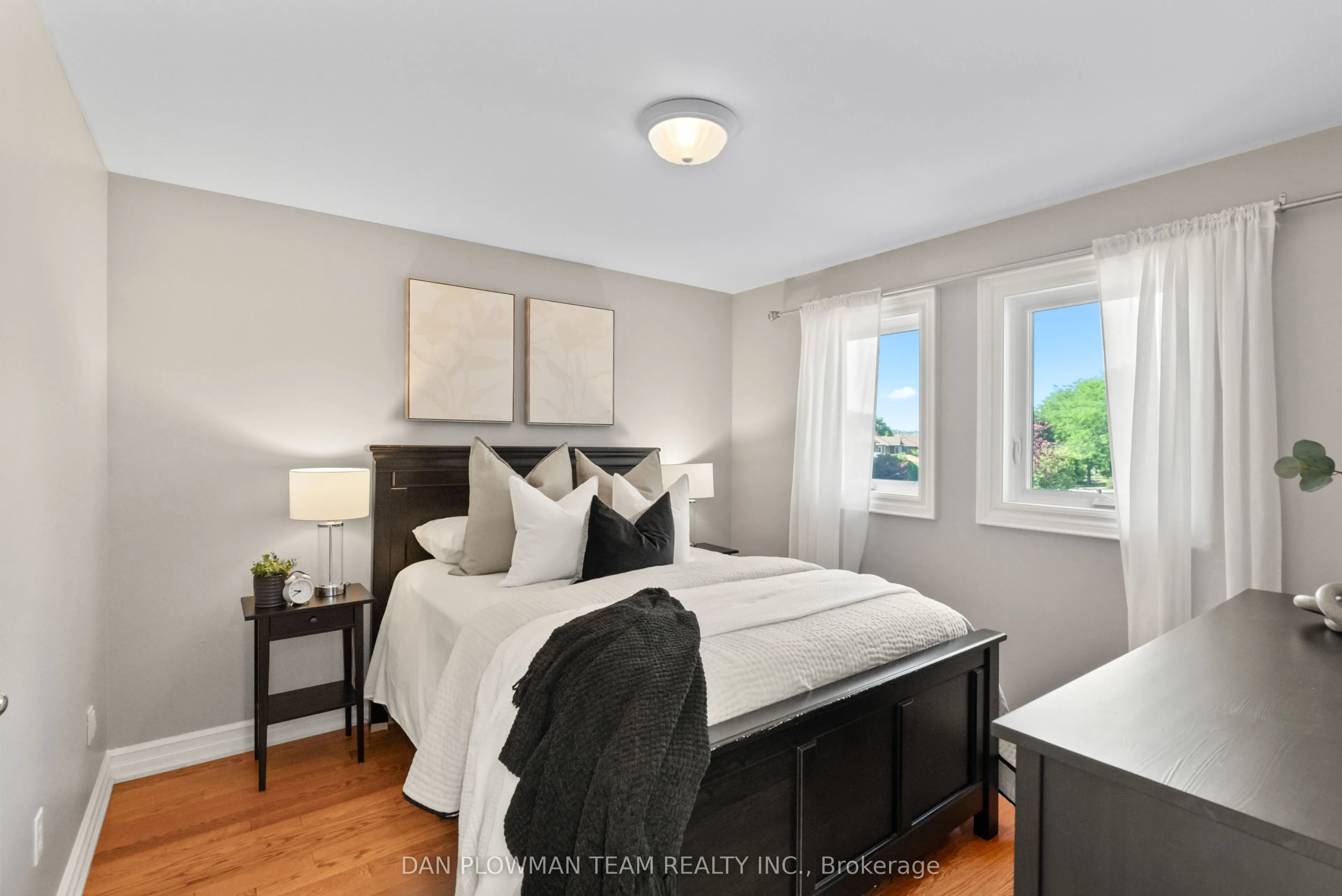 18 Headlands Crescent