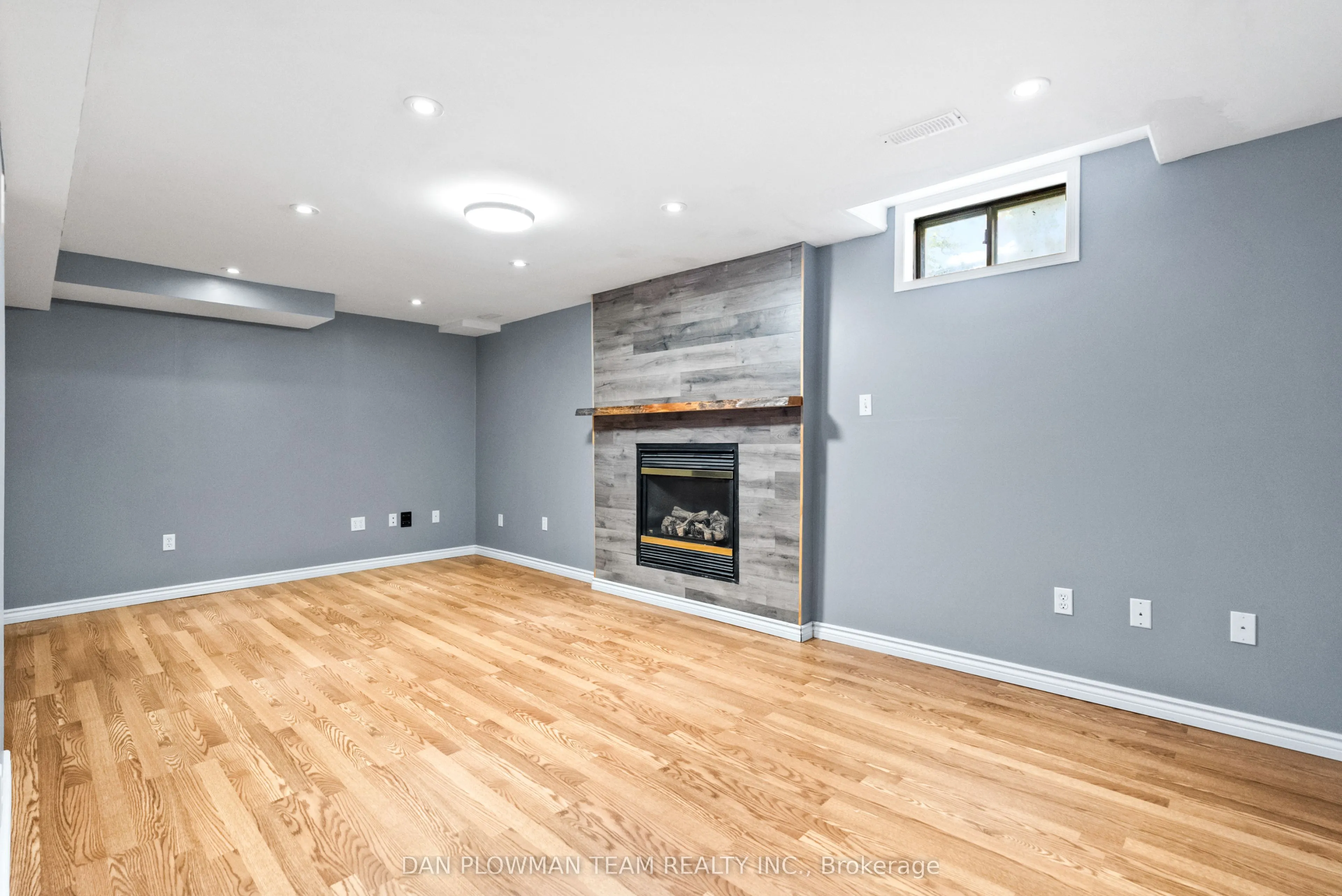 18 Headlands Crescent