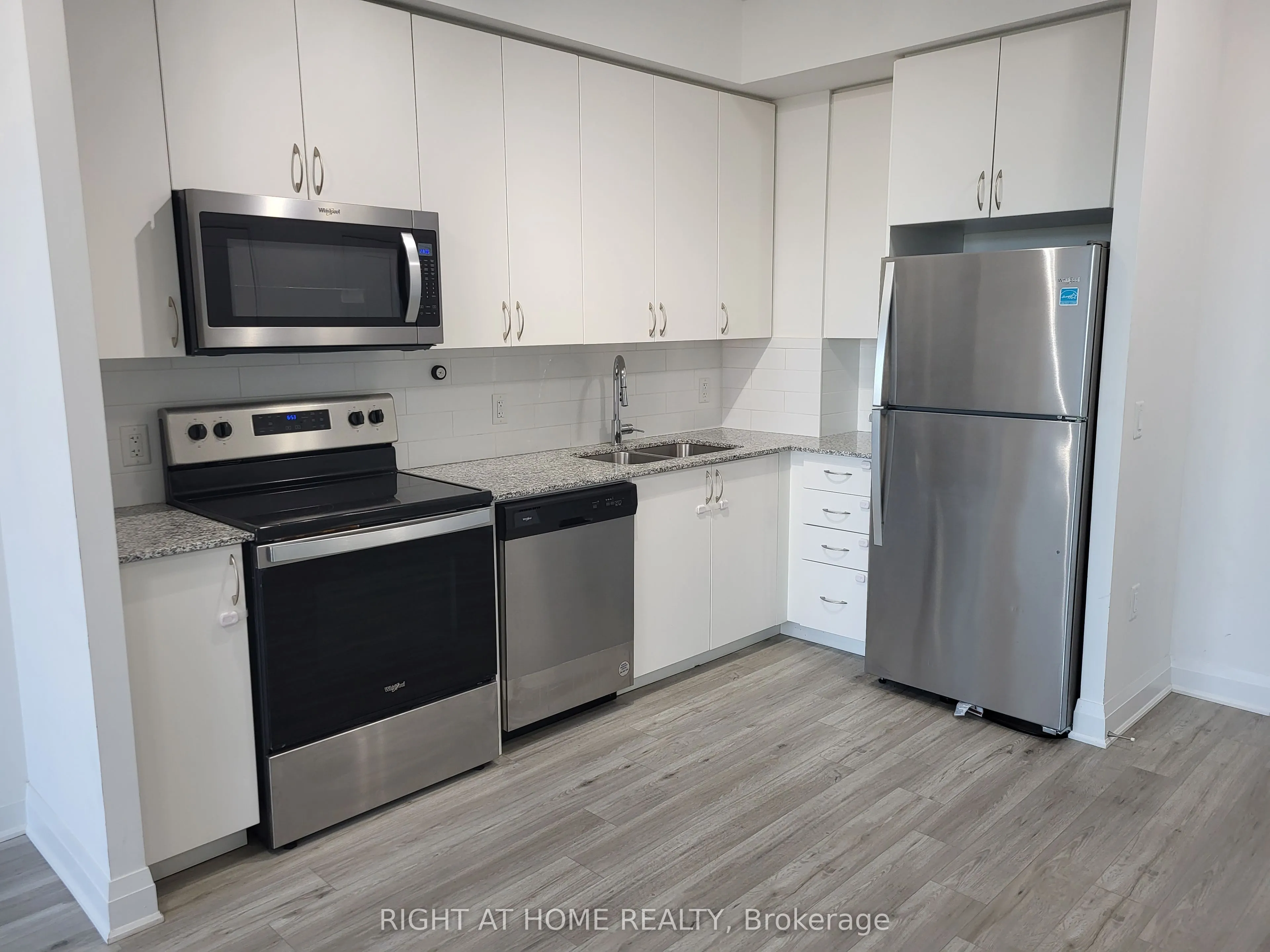 3220 Sheppard Avenue E, #1008