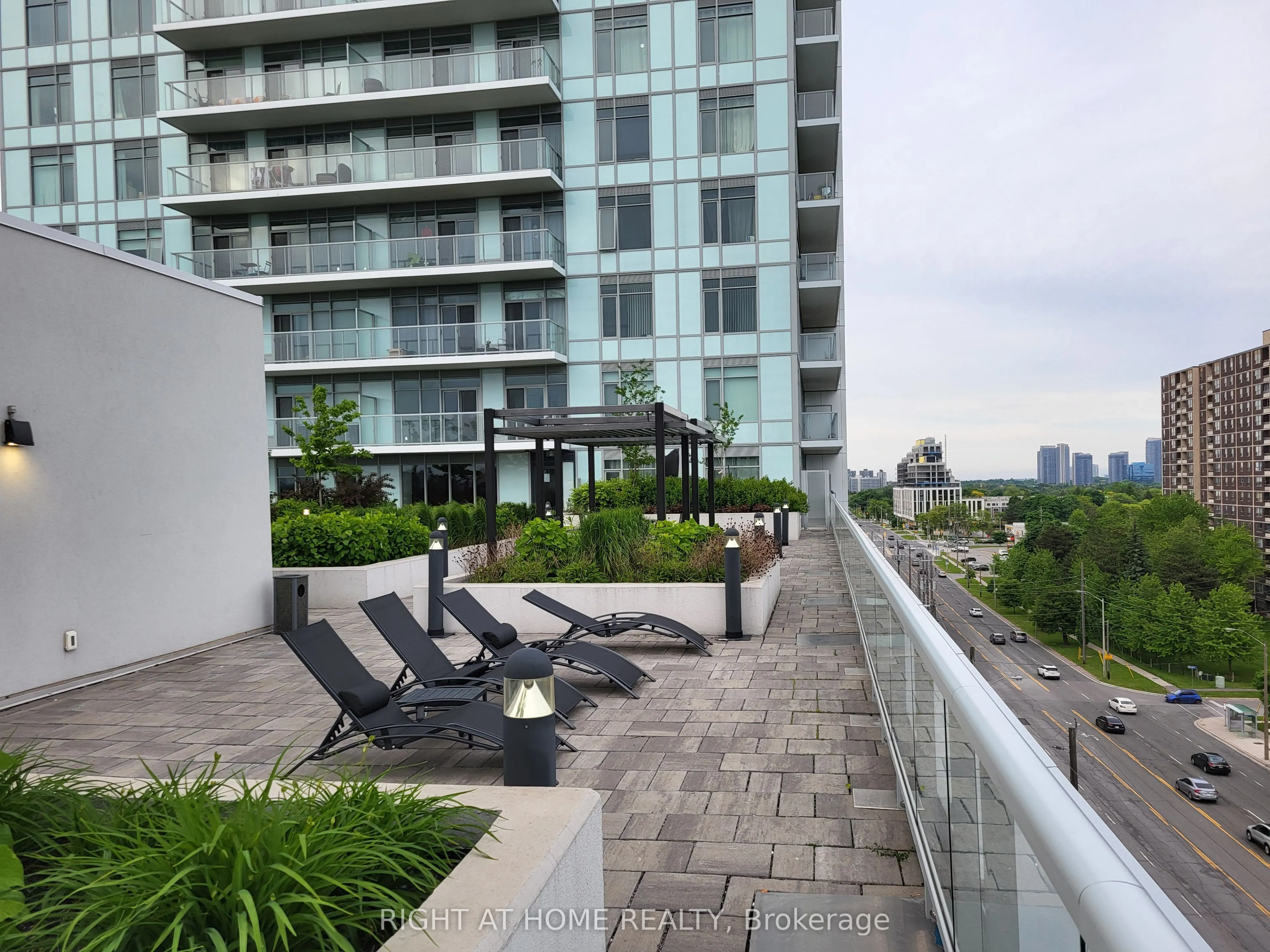 3220 Sheppard Avenue E, #1008