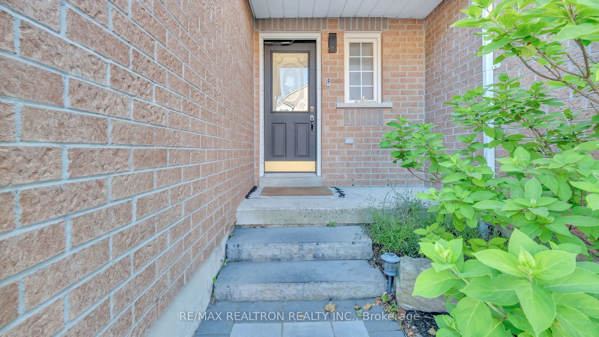 22 Macintyre Lane, #11