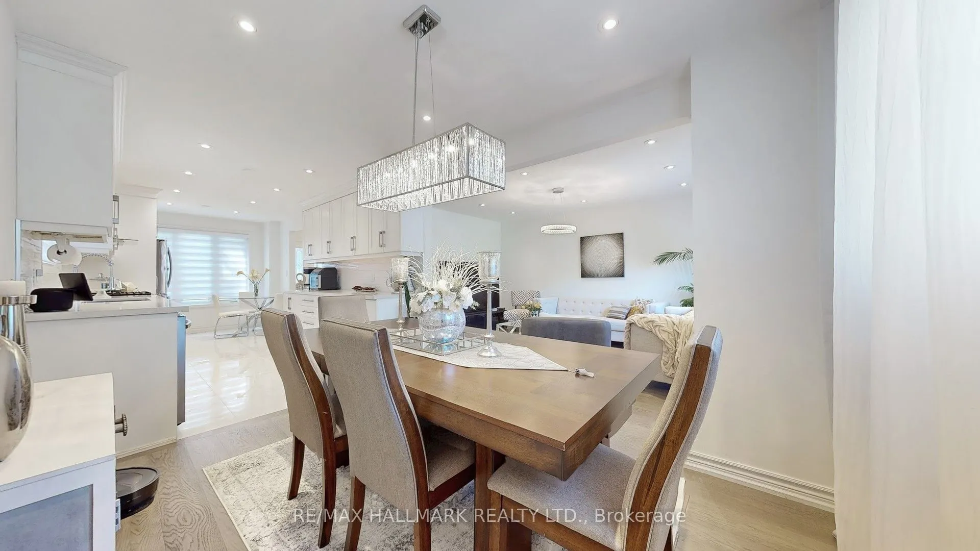 249 Kensington Crescent