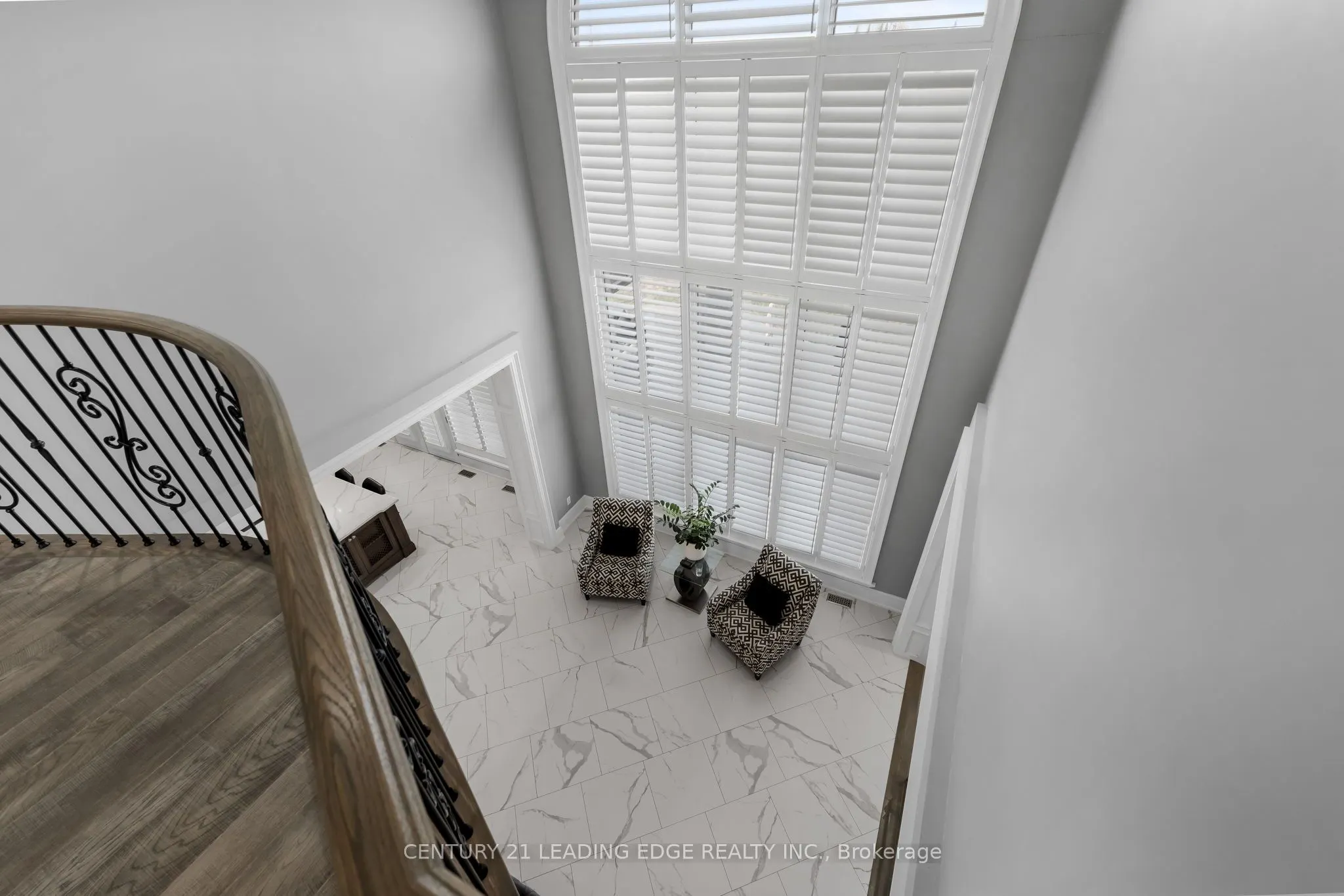 690 View Lake Road
