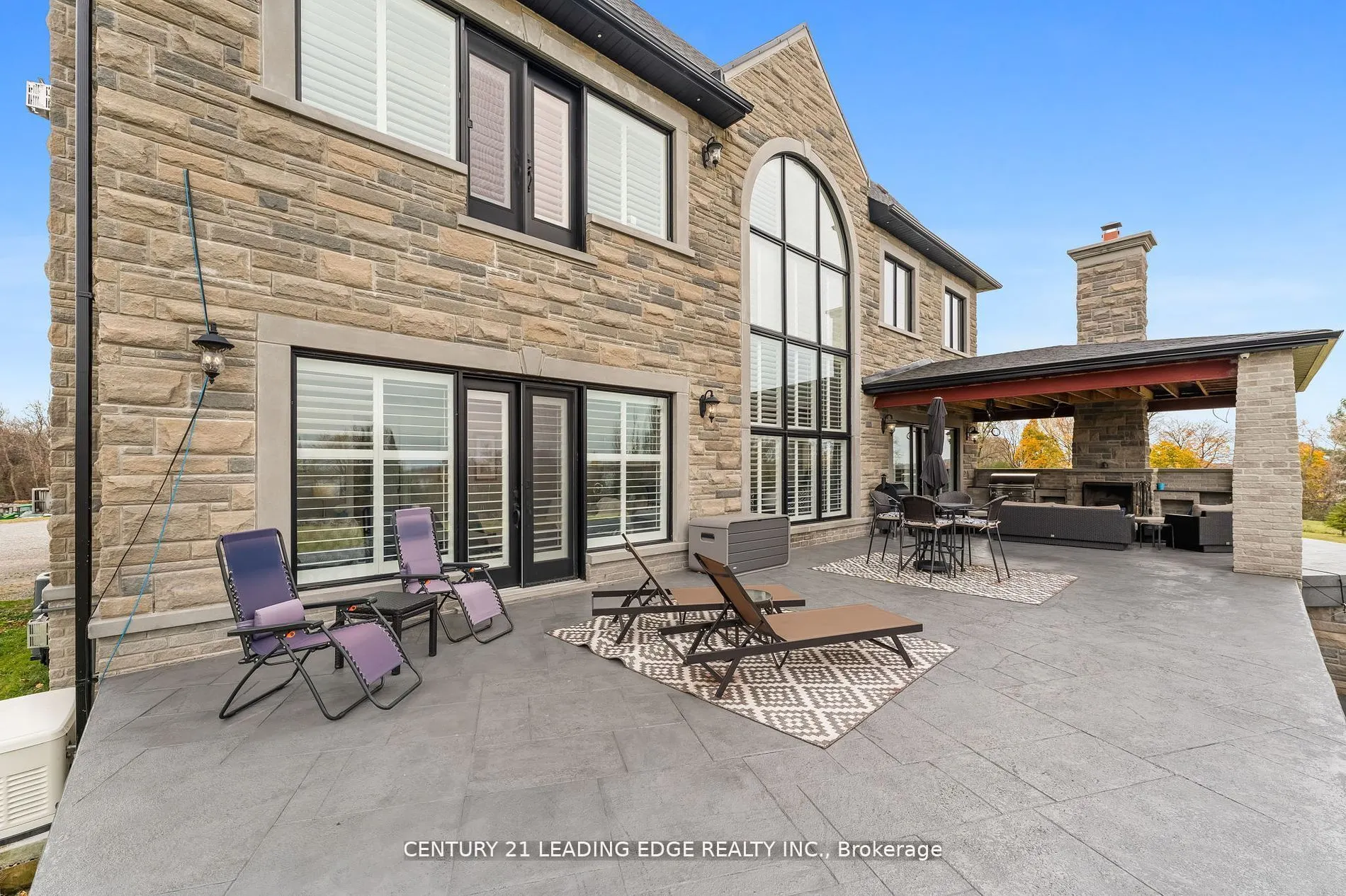 690 View Lake Road