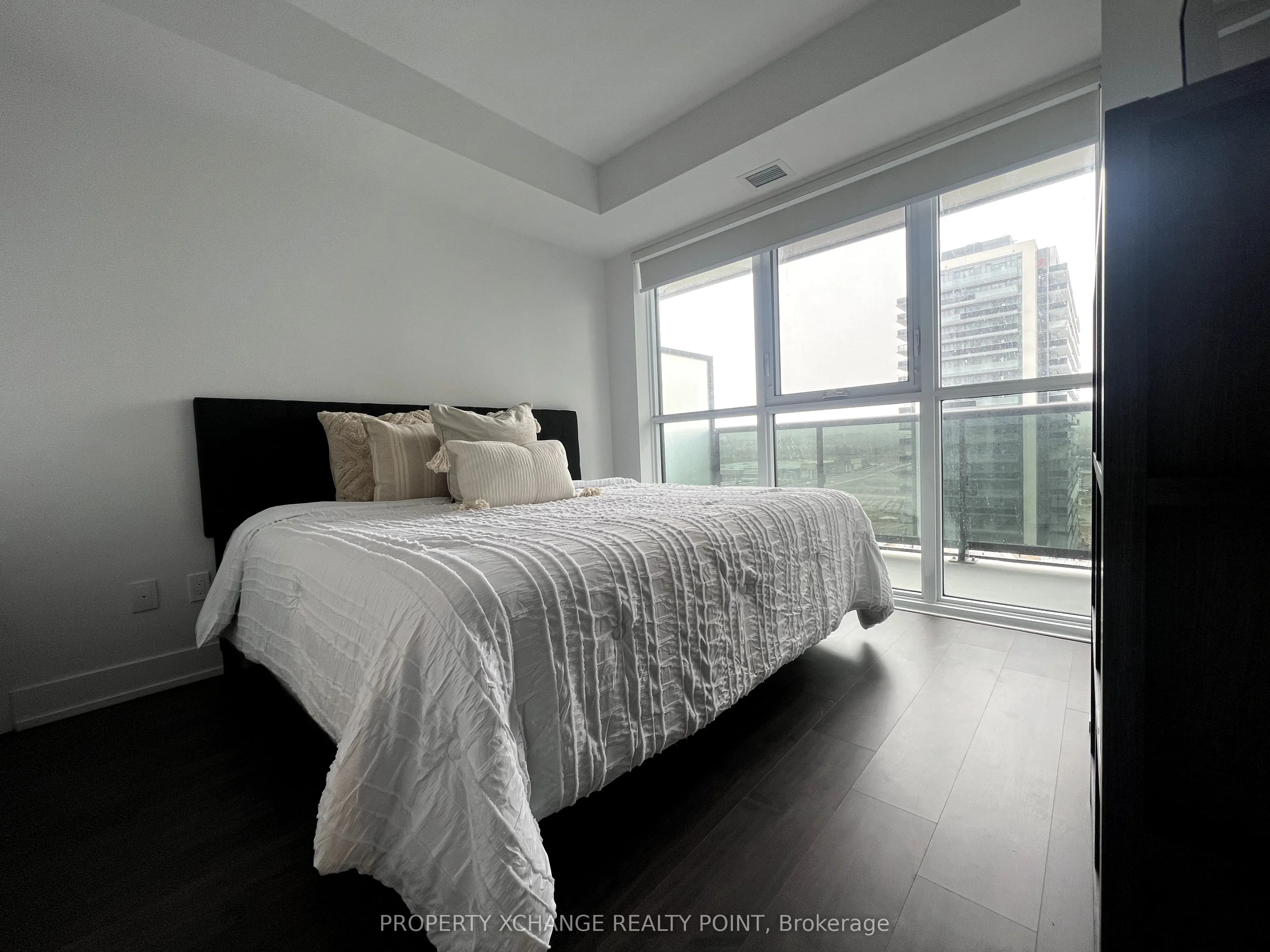 2550 Simcoe Street, #1012