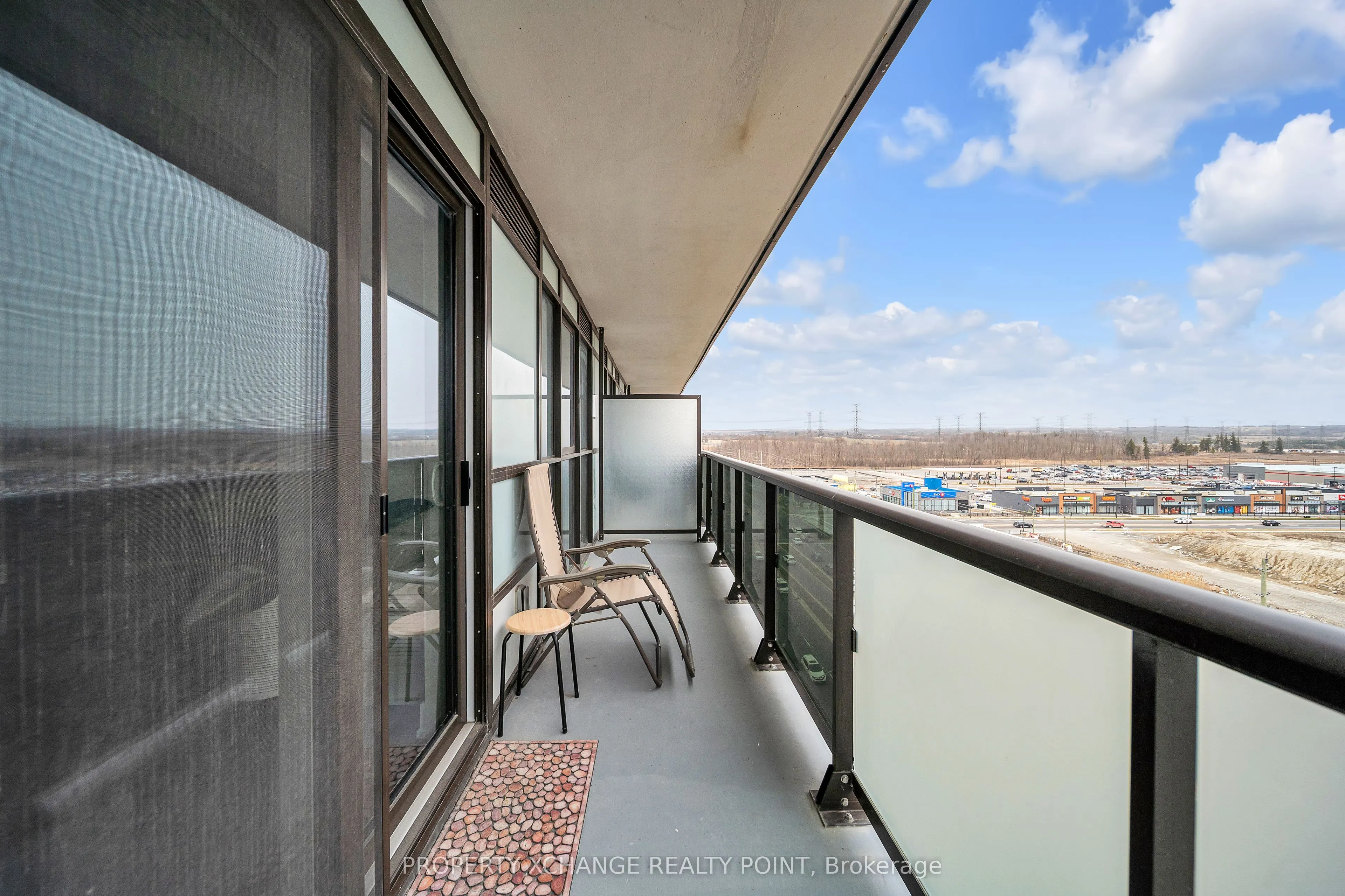 2550 Simcoe Street, #1012