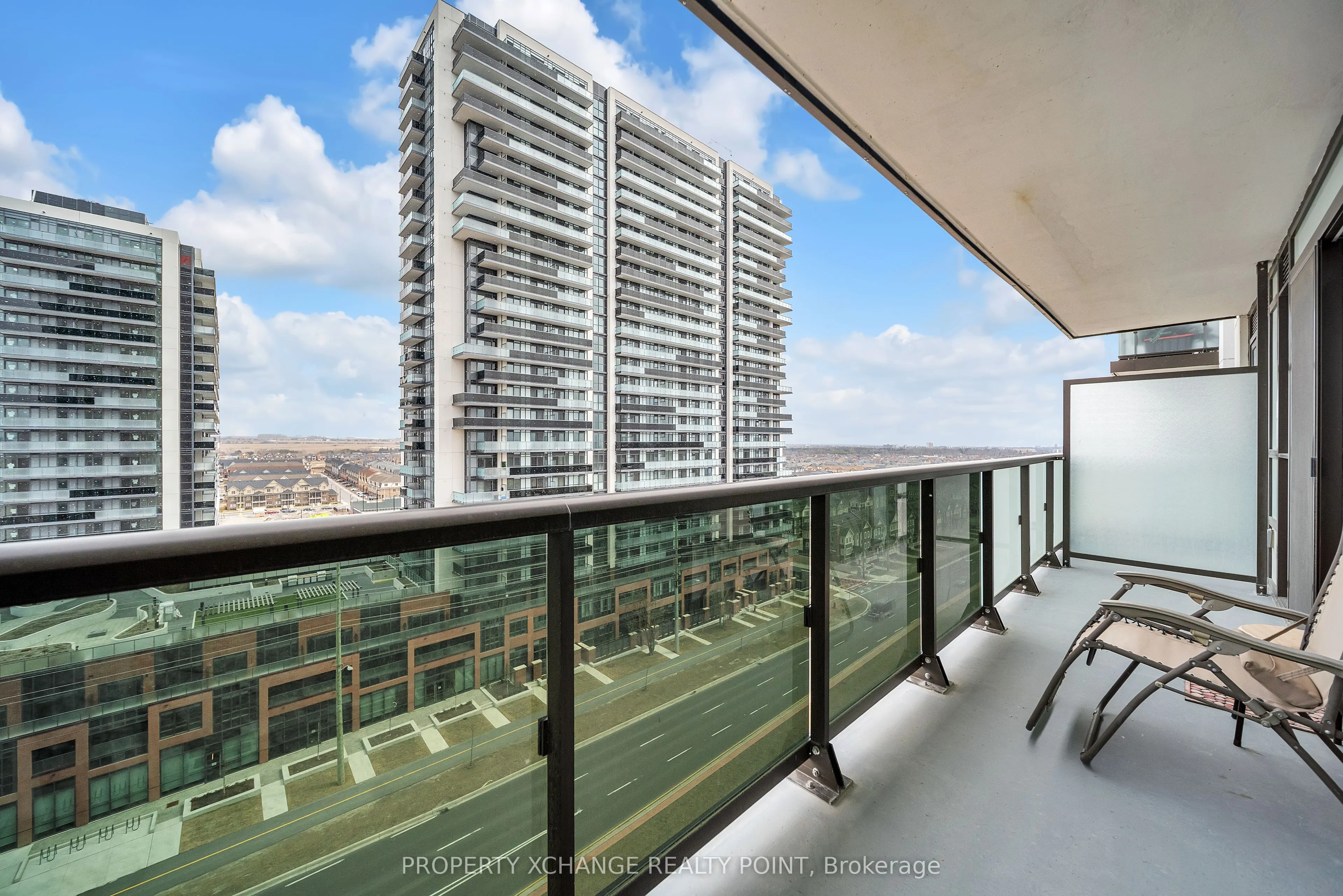 2550 Simcoe Street, #1012