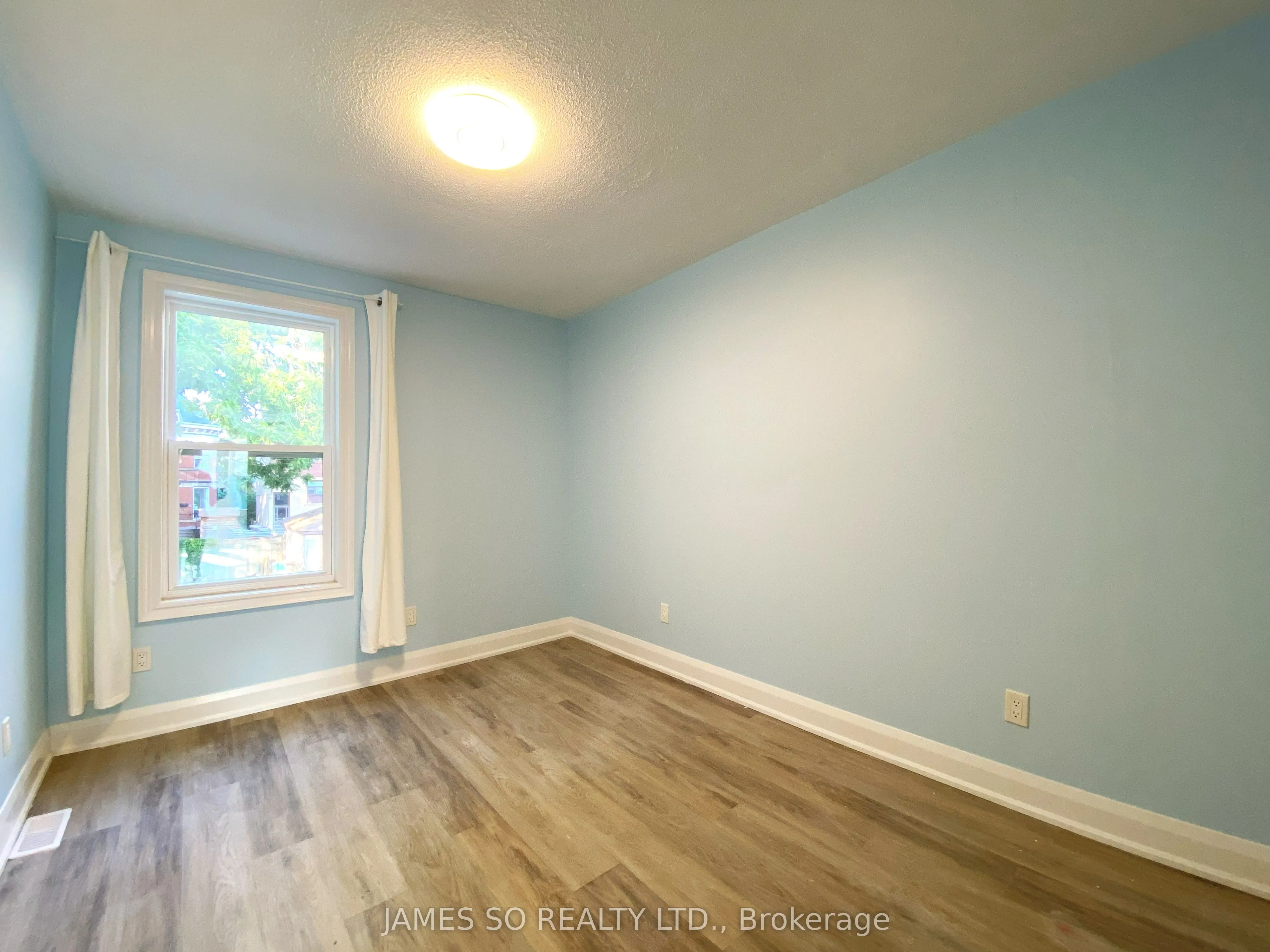 293 Broadview Avenue, #2nd Floor