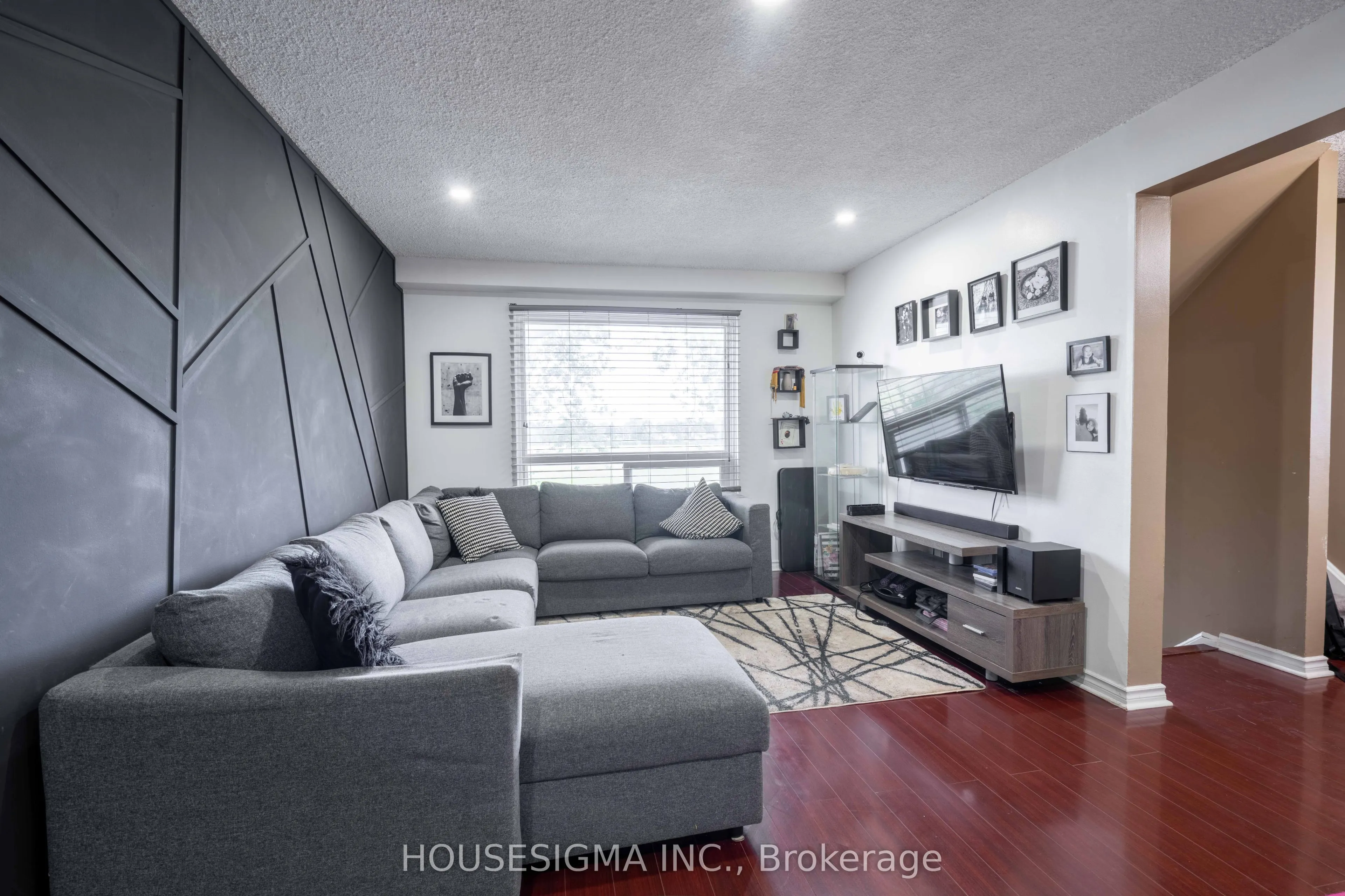 321 Blackthorn Street, #82