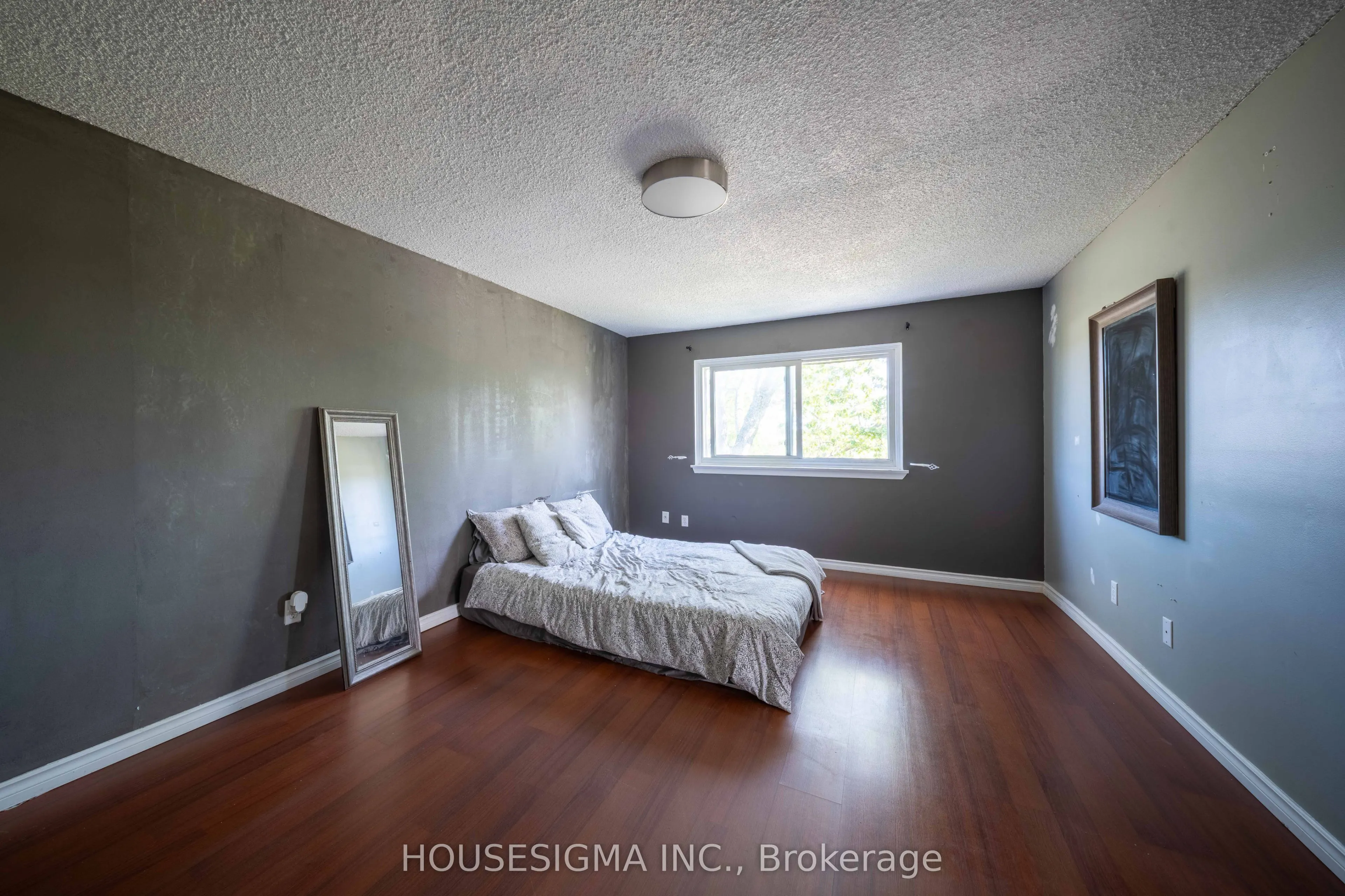 321 Blackthorn Street, #82