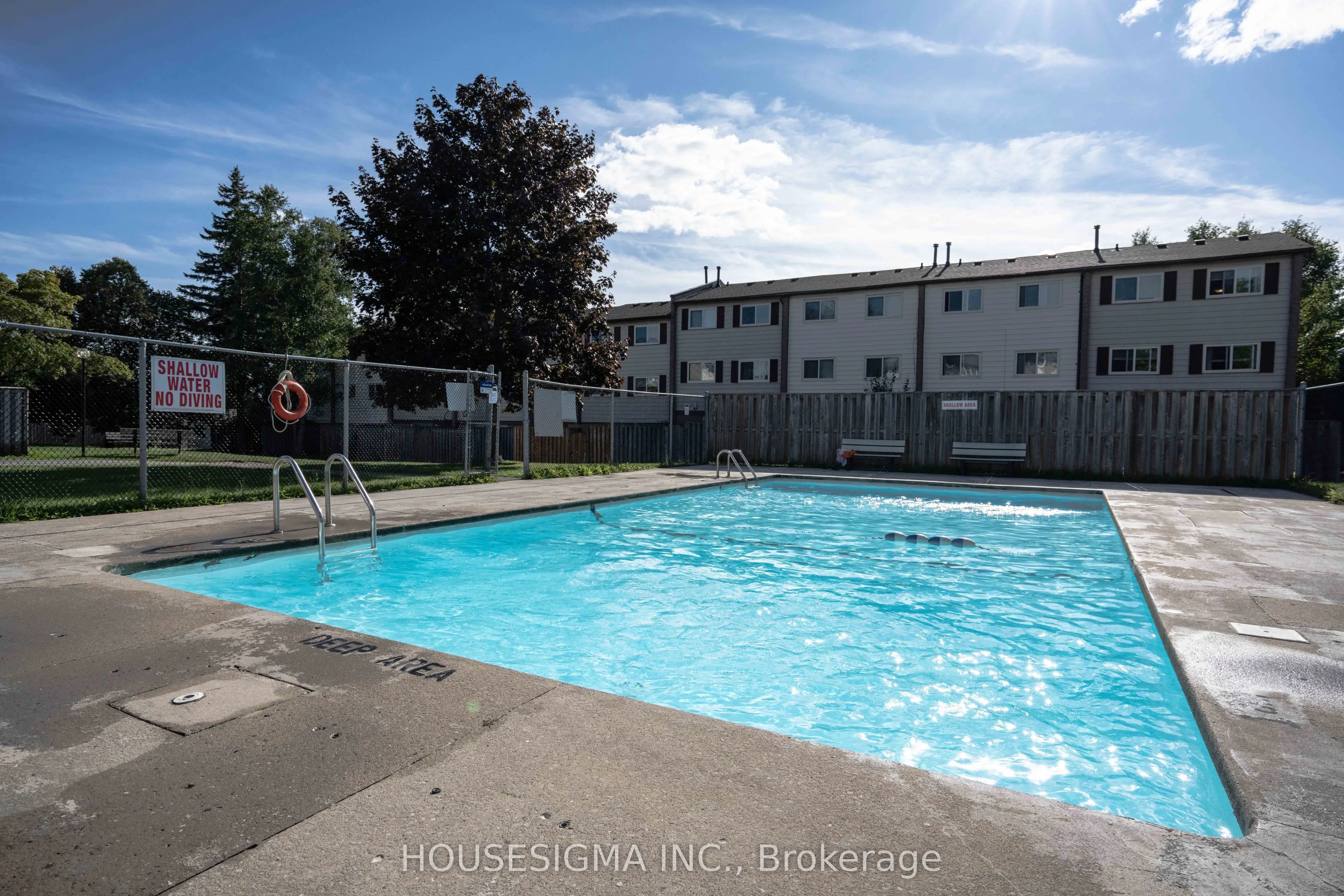 321 Blackthorn Street, #82