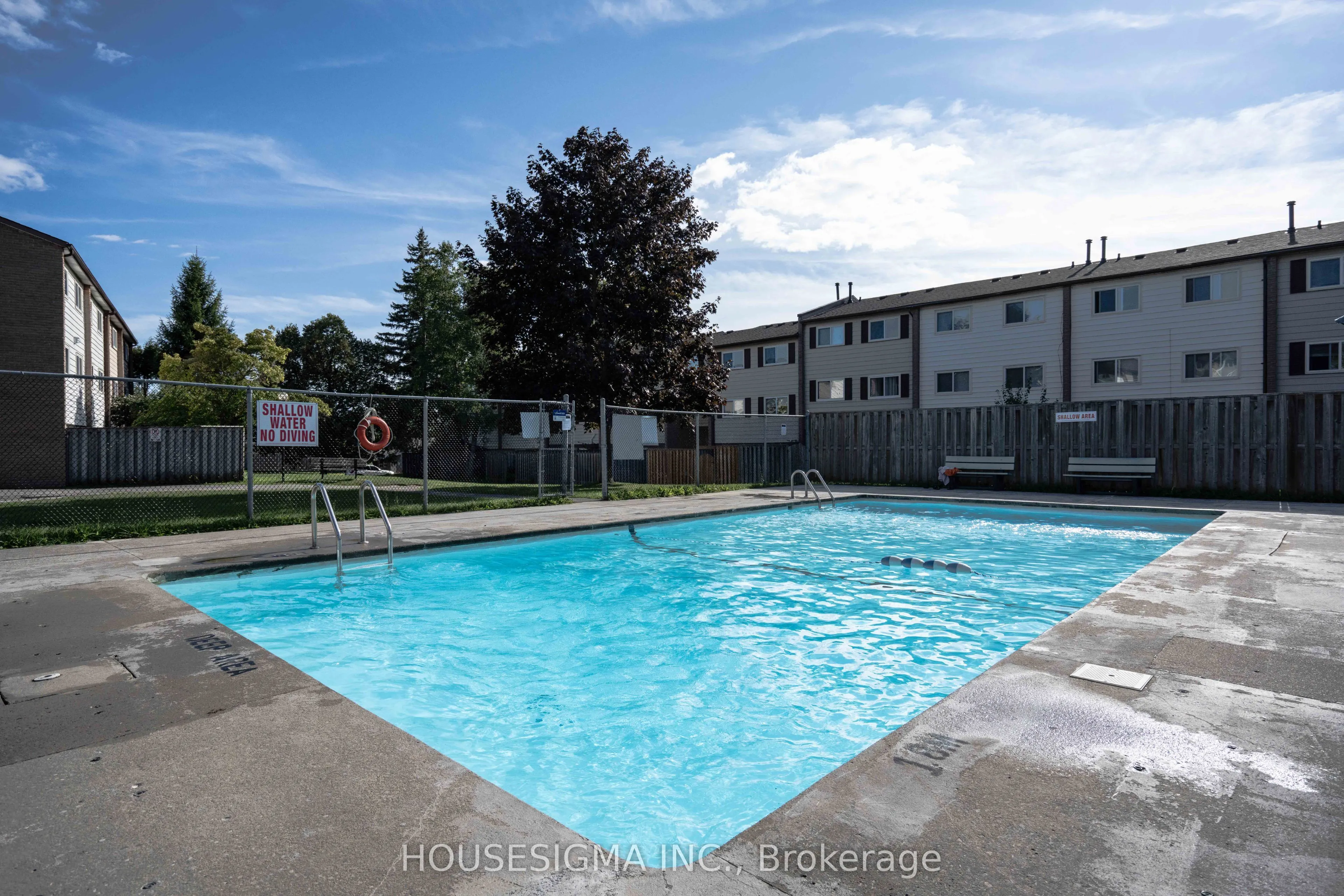 321 Blackthorn Street, #82