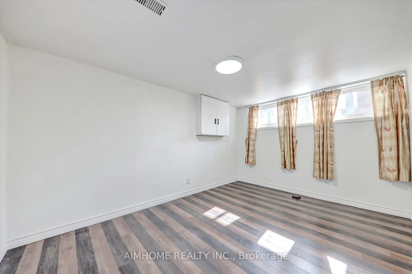 29 Jeavons Avenue
