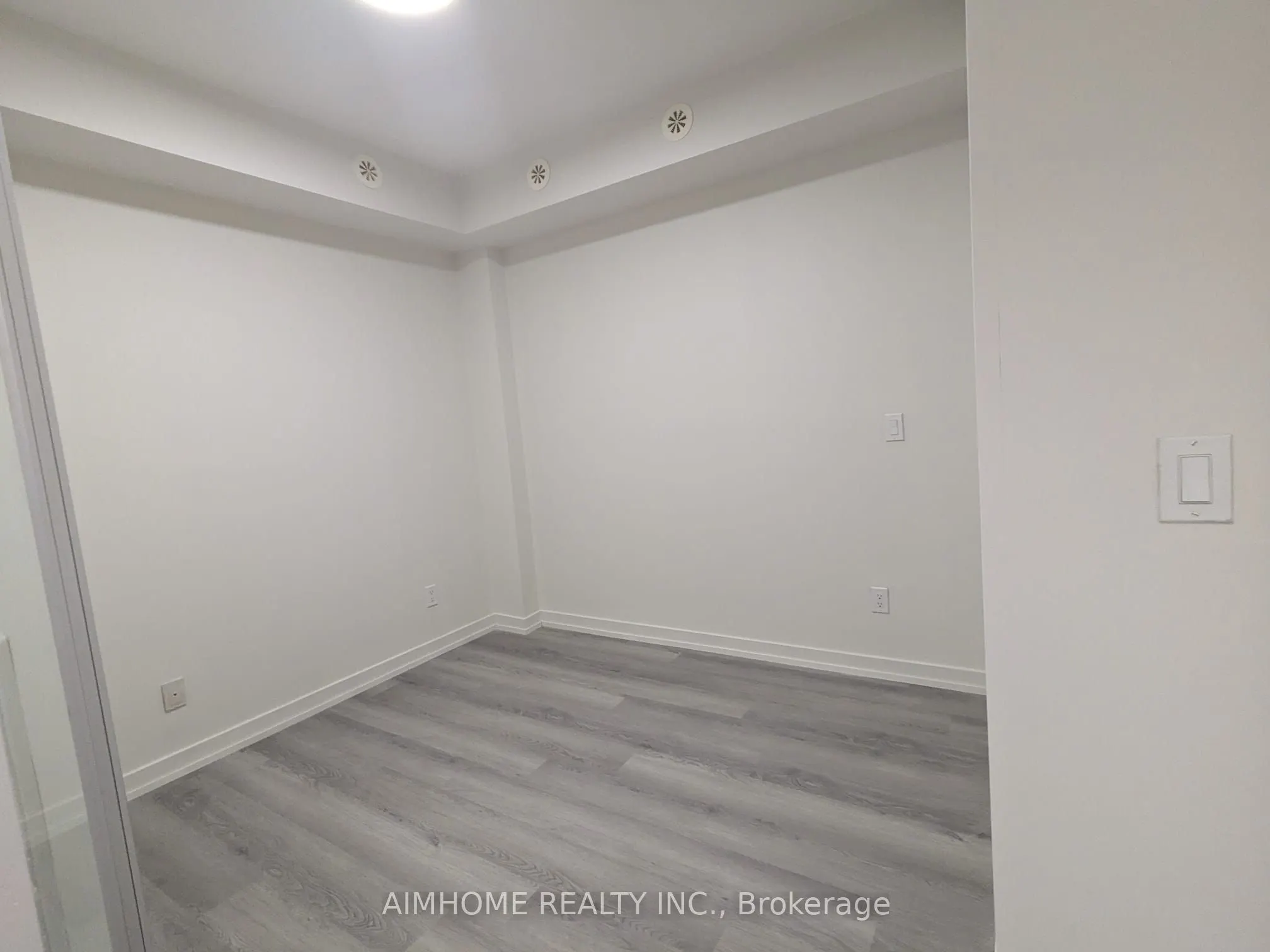 140 Broadview Avenue, #40